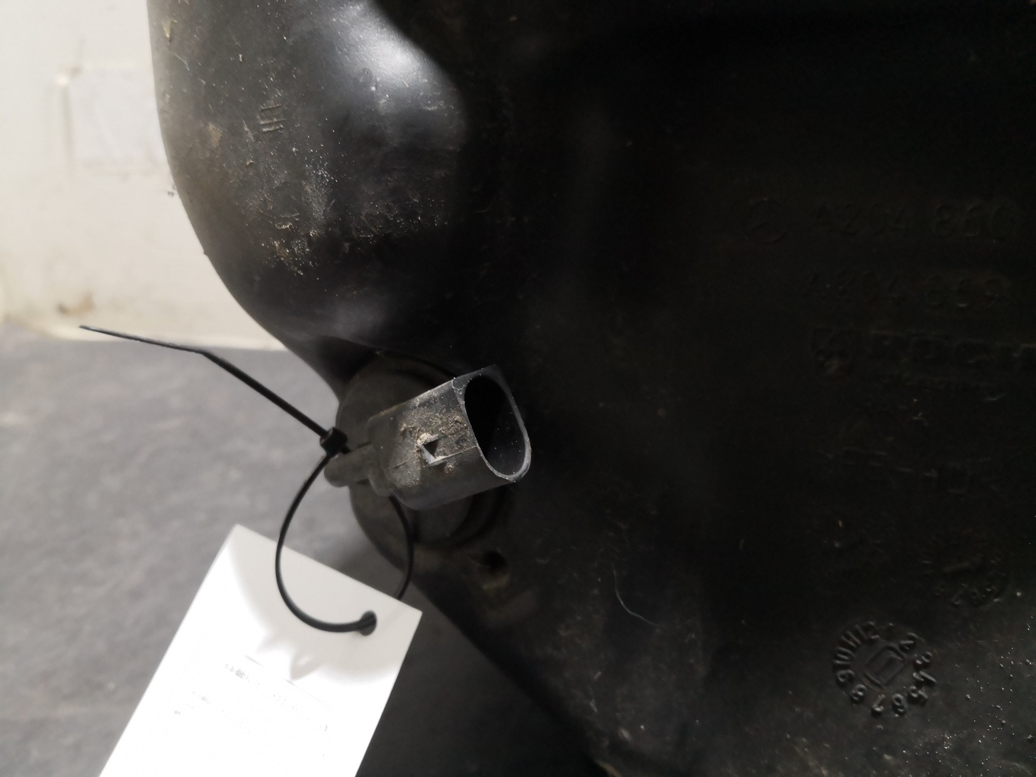 Reservatório Água Esguicho MERCEDES-BENZ E-CLASS (W212) | 09 - 16 Imagem-2