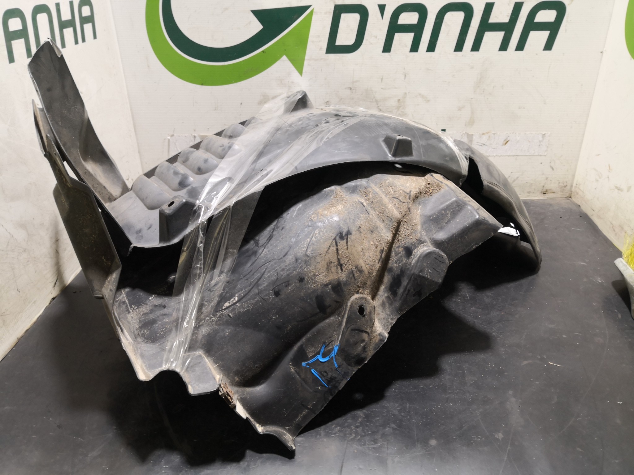 Cave de Roda Esq MERCEDES-BENZ E-CLASS (W212) | 09 - 16 Imagem-3