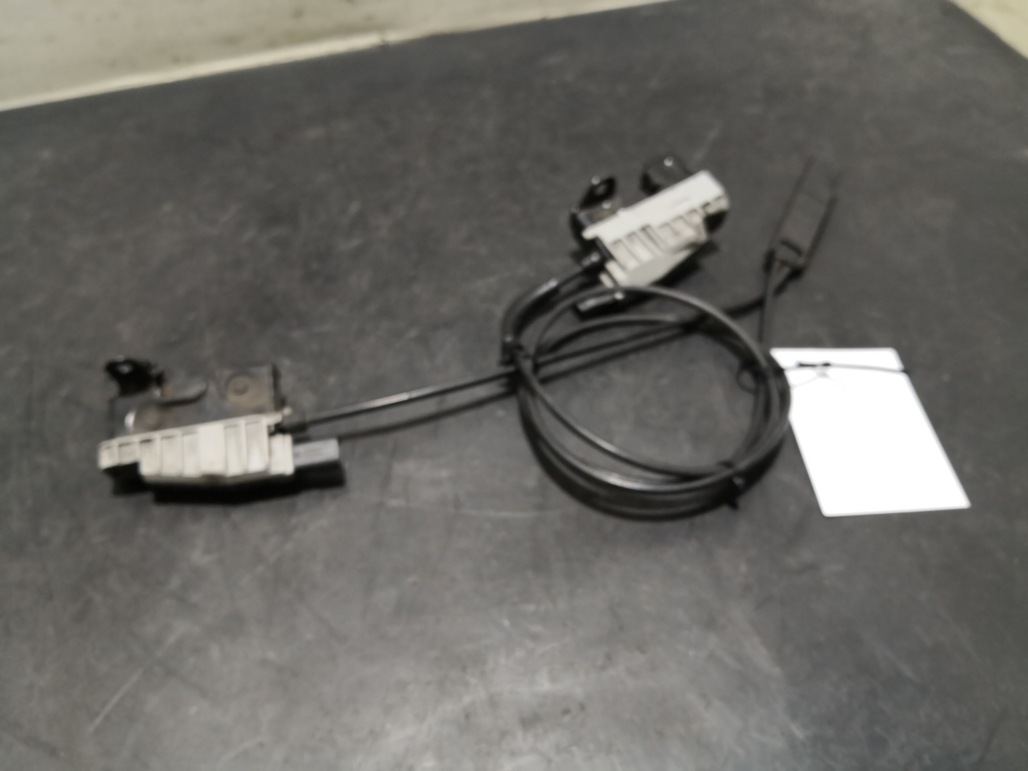 Fecho Capot MERCEDES-BENZ E-CLASS (W212) | 09 - 16 Imagem-3