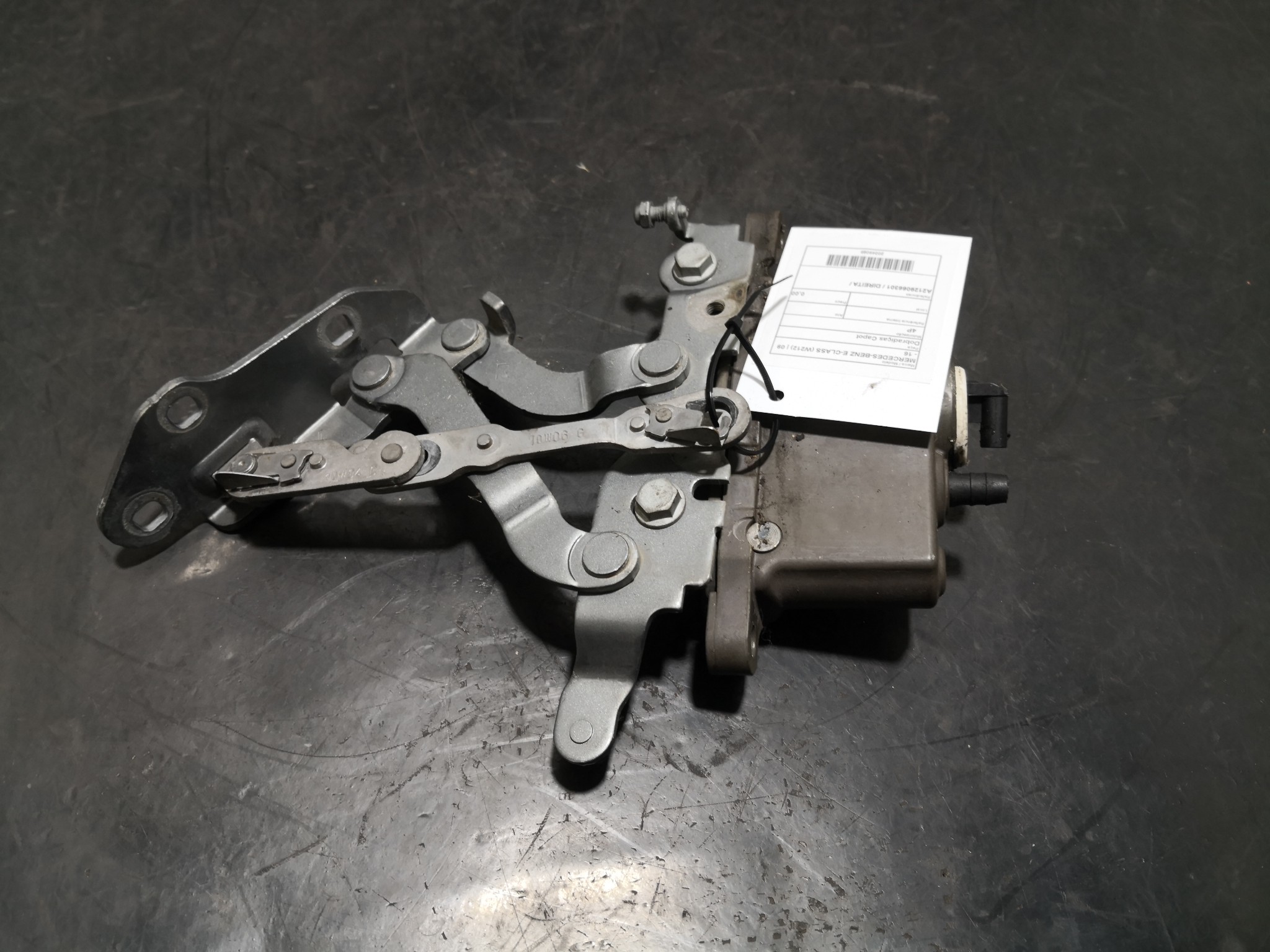 Dobradiças Capot MERCEDES-BENZ E-CLASS (W212) | 09 - 16 Imagem-1