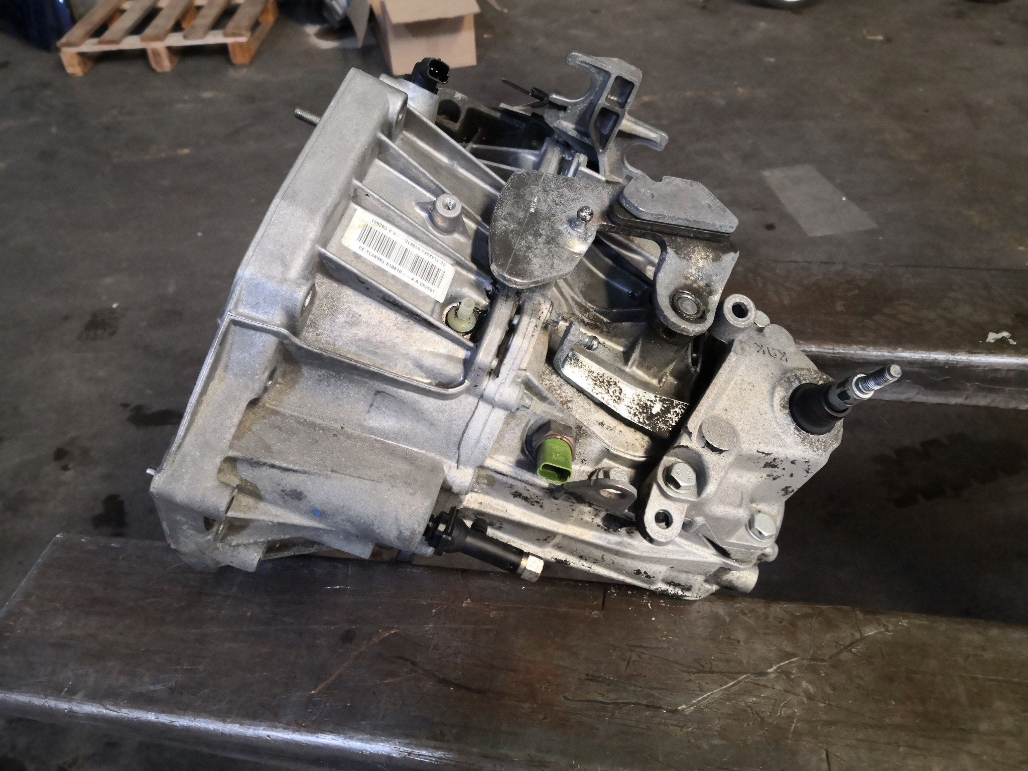 Caixa de Velocidades RENAULT MEGANE II (BM0/1_, CM0/1_) | 01 - 12 Imagem-1