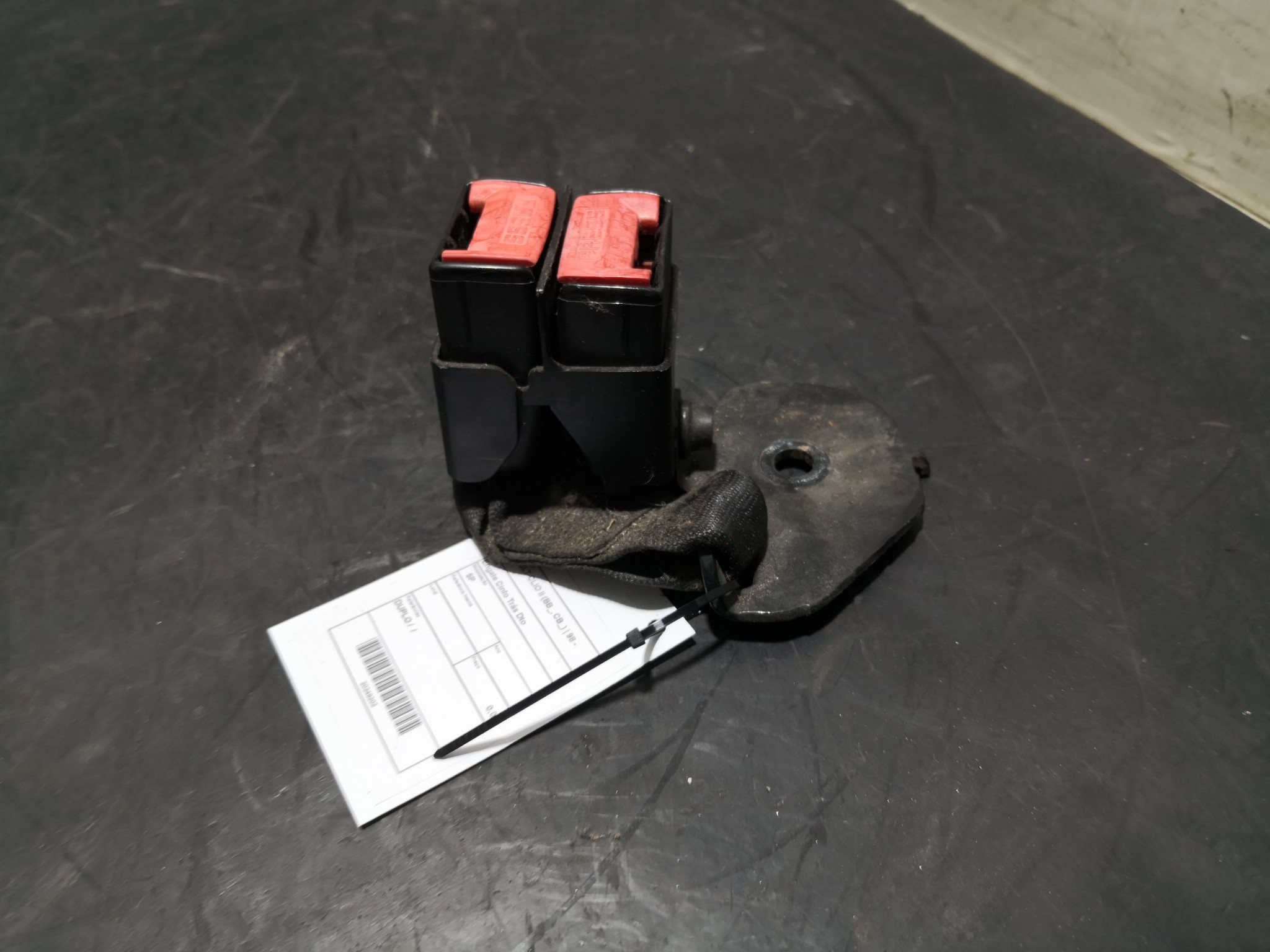 Engate Cinto Trás Dto RENAULT CLIO II (BB_, CB_) | 98 -  Imagem-1