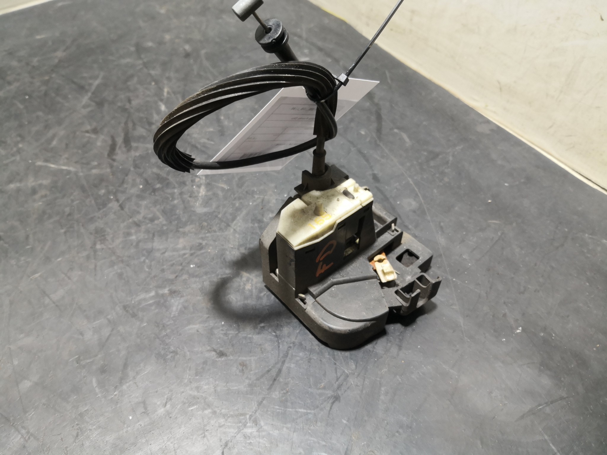 Fecho da Porta Frente Dto RENAULT - ID S_109192