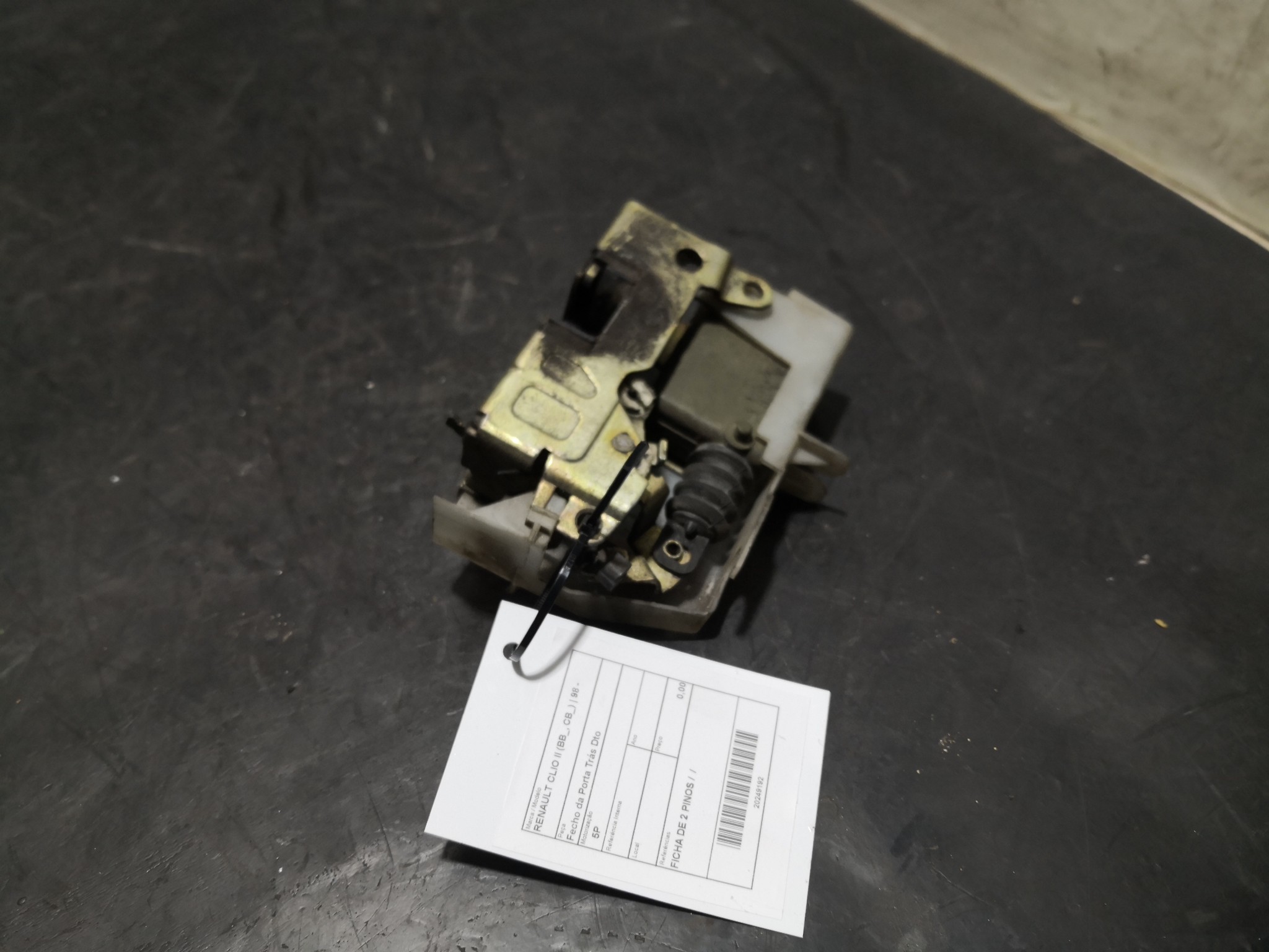 Fecho da Porta Trás Dto RENAULT CLIO II (BB_, CB_) | 98 -  Imagem-3