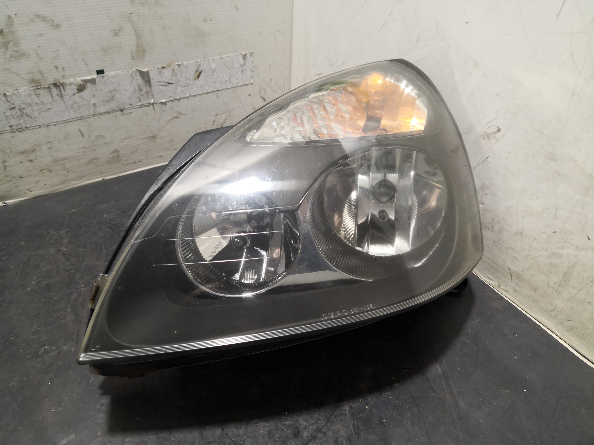 Ótica Esq RENAULT - ID S_109239