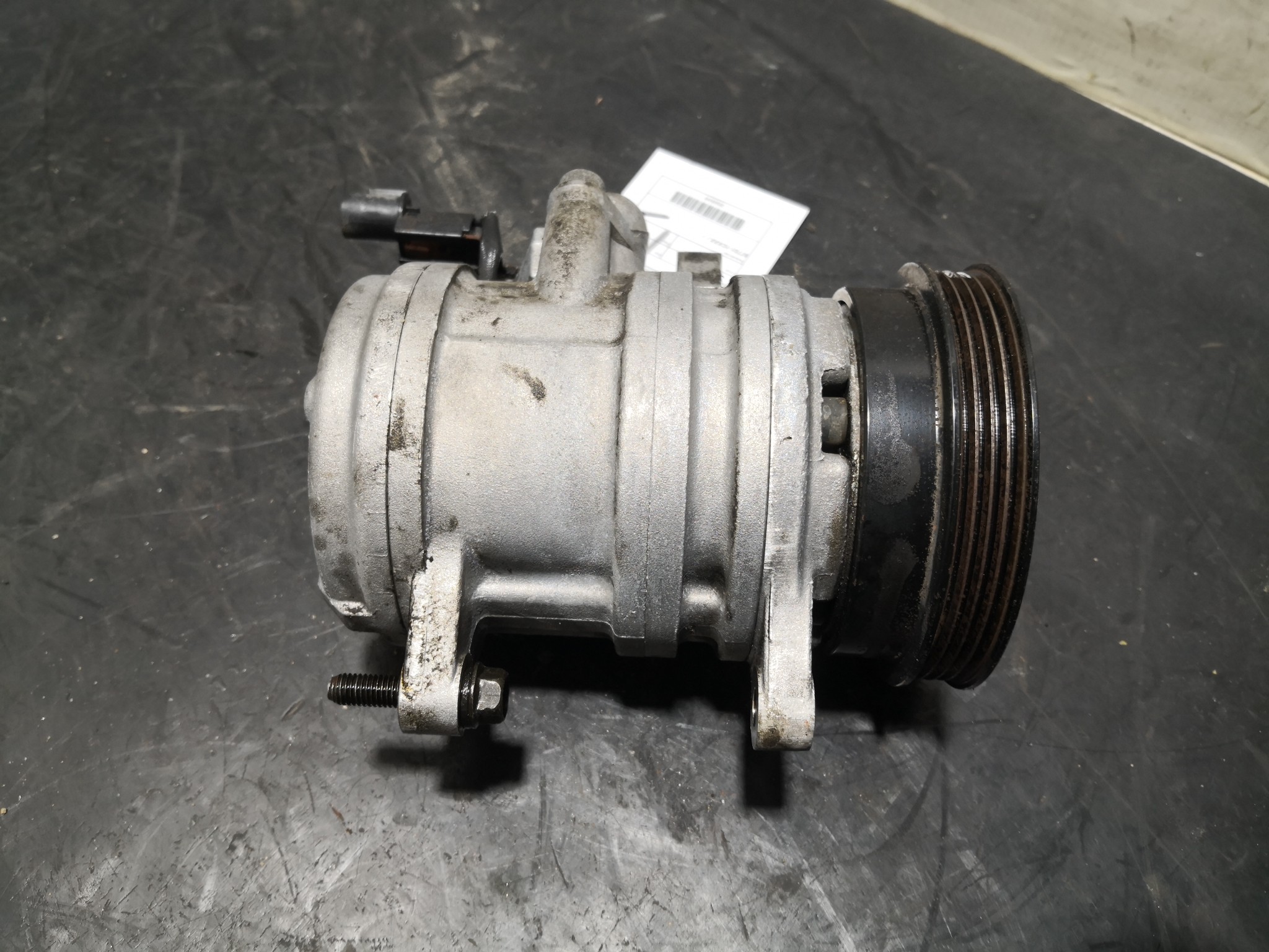 Compressor do Ar condicionado HYUNDAI GETZ (TB) | 01 - 11 Imagem-2