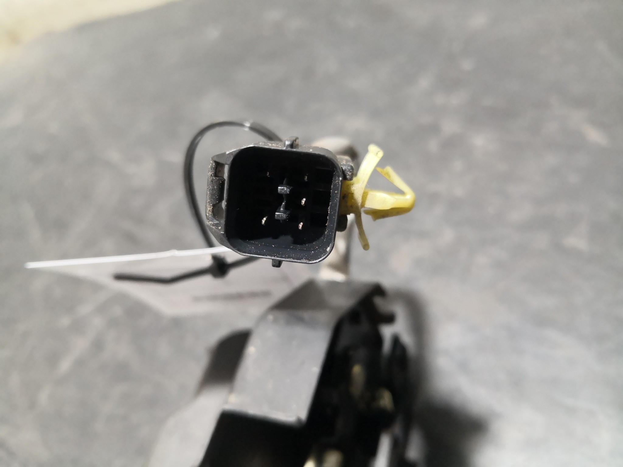 Fecho da Porta Frente Esq HYUNDAI GETZ (TB) | 01 - 11 Imagem-1