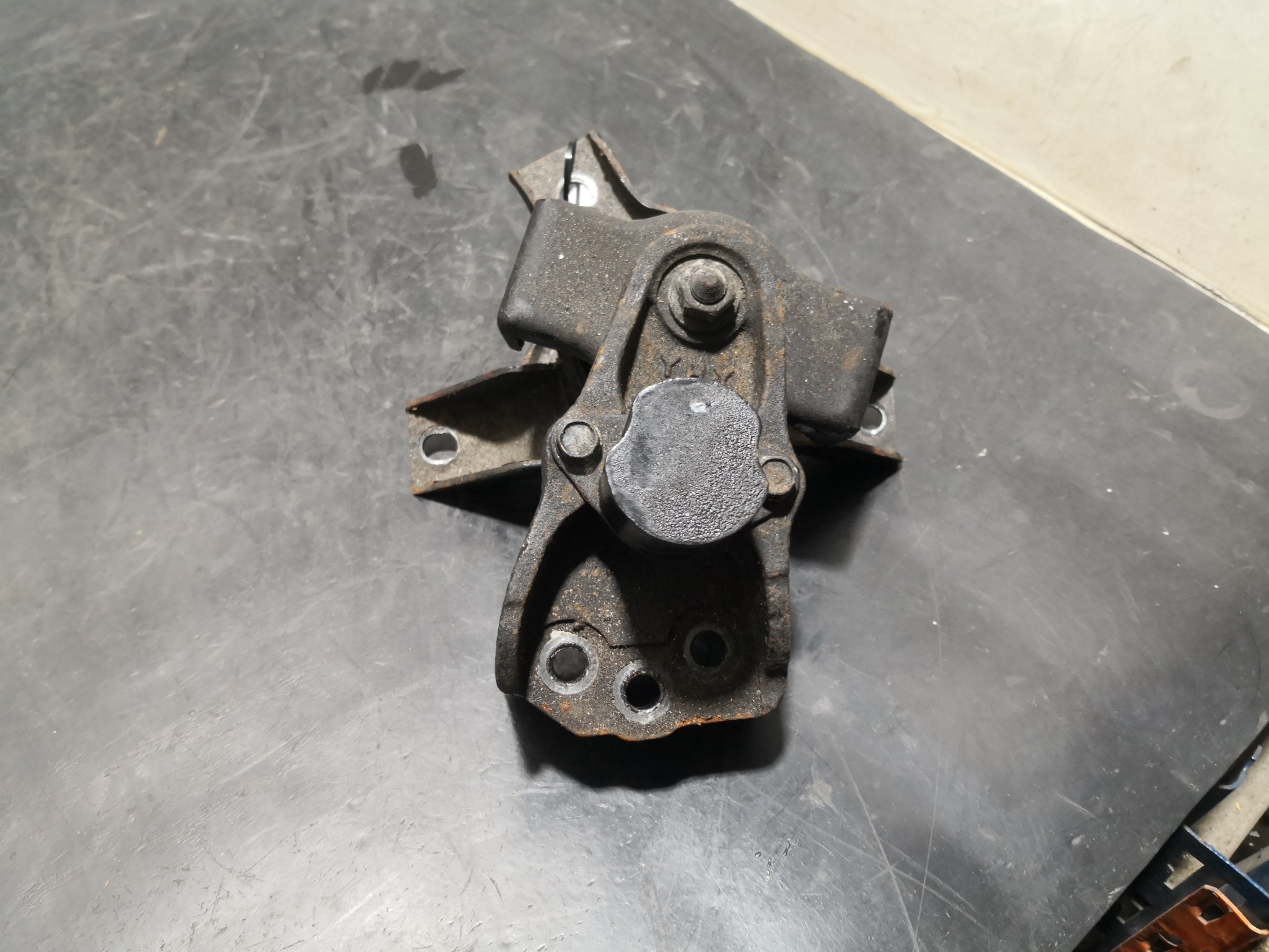 Apoio de Motor HYUNDAI GETZ (TB) | 01 - 11 Imagem-1