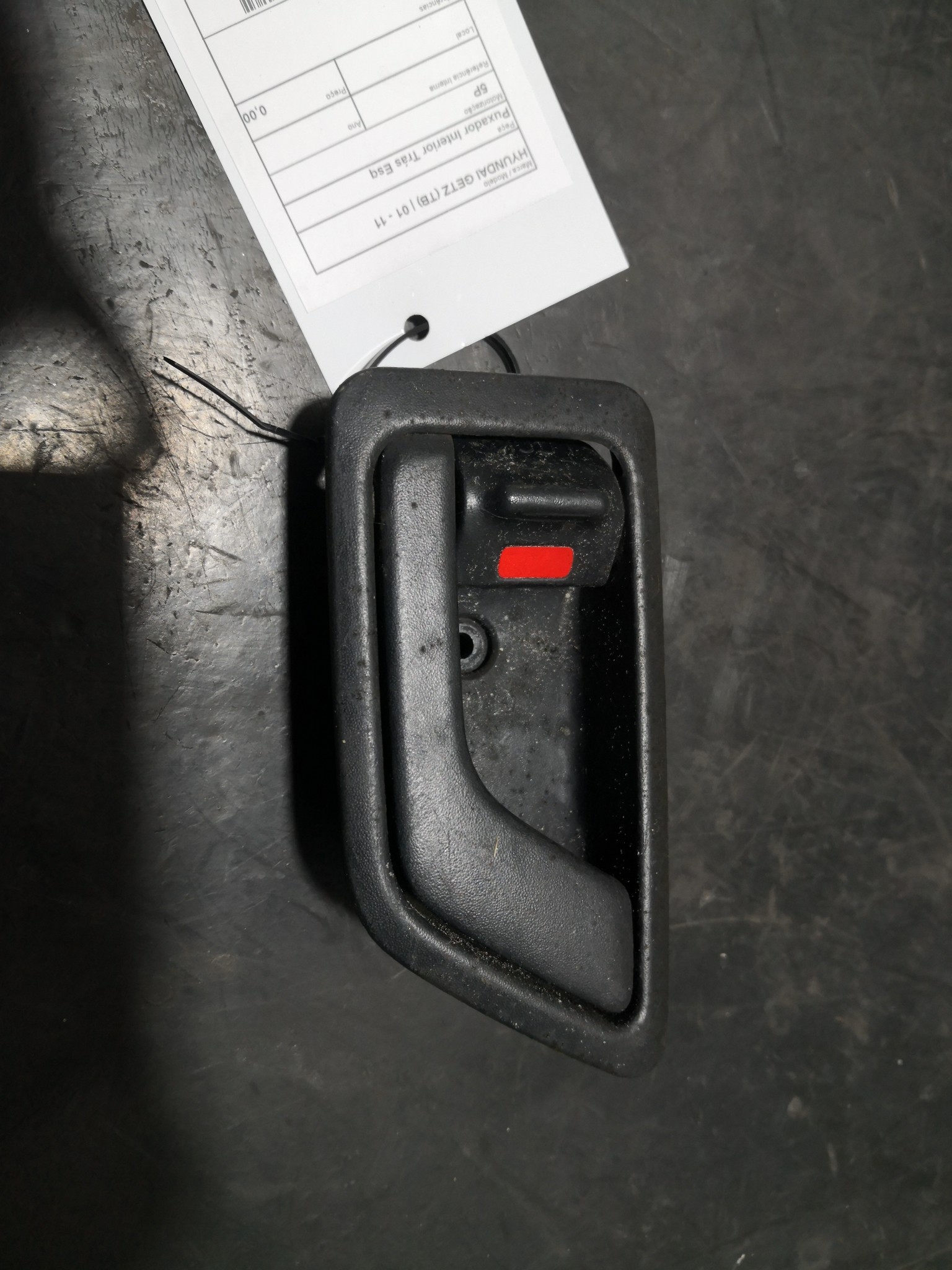 Puxador Interior Trás Esq HYUNDAI GETZ (TB) | 01 - 11 Imagem-2