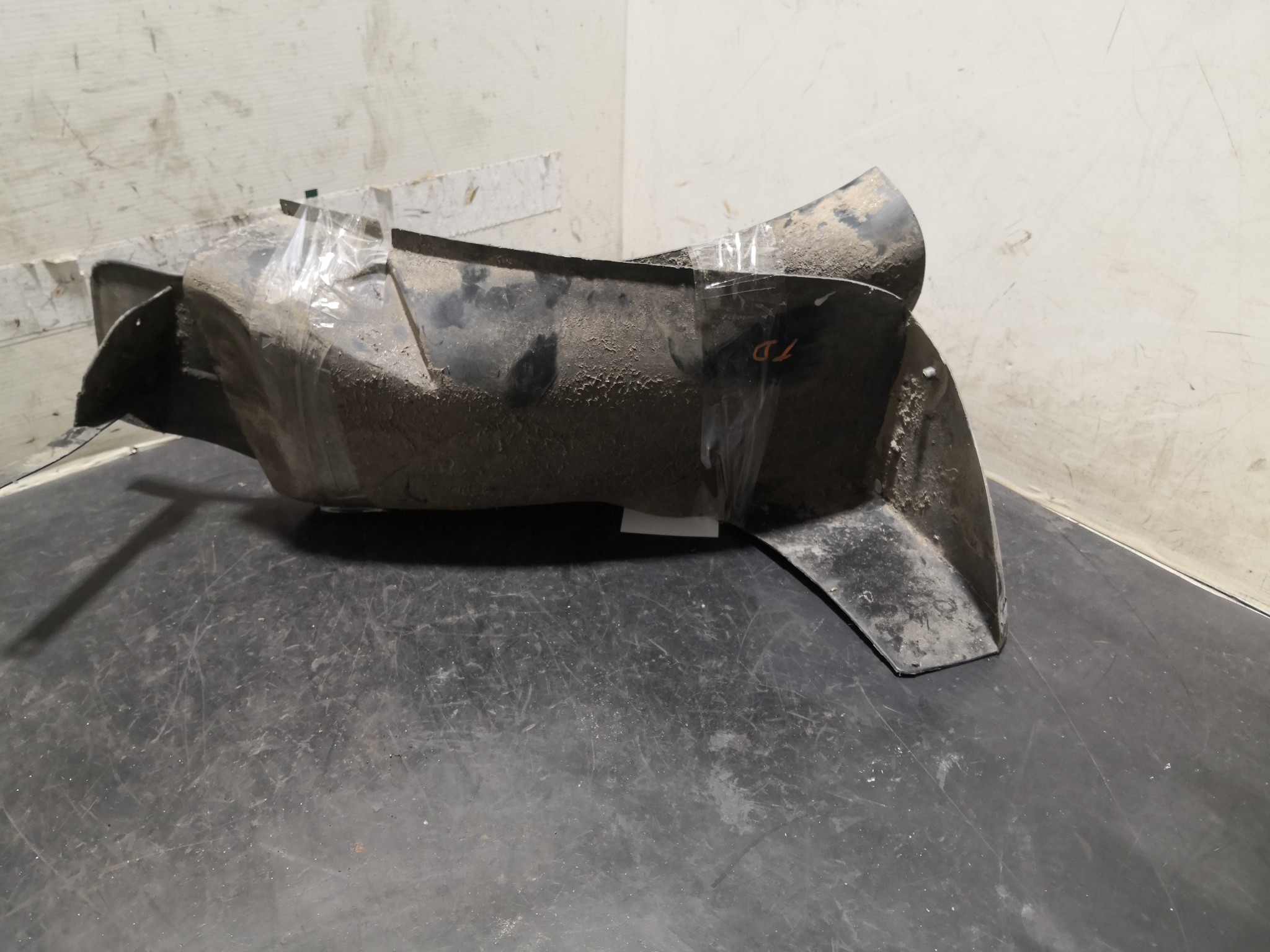Cave Roda Trás Dto PEUGEOT 206 Hatchback (2A/C) | 98 - 12 Imagem-1