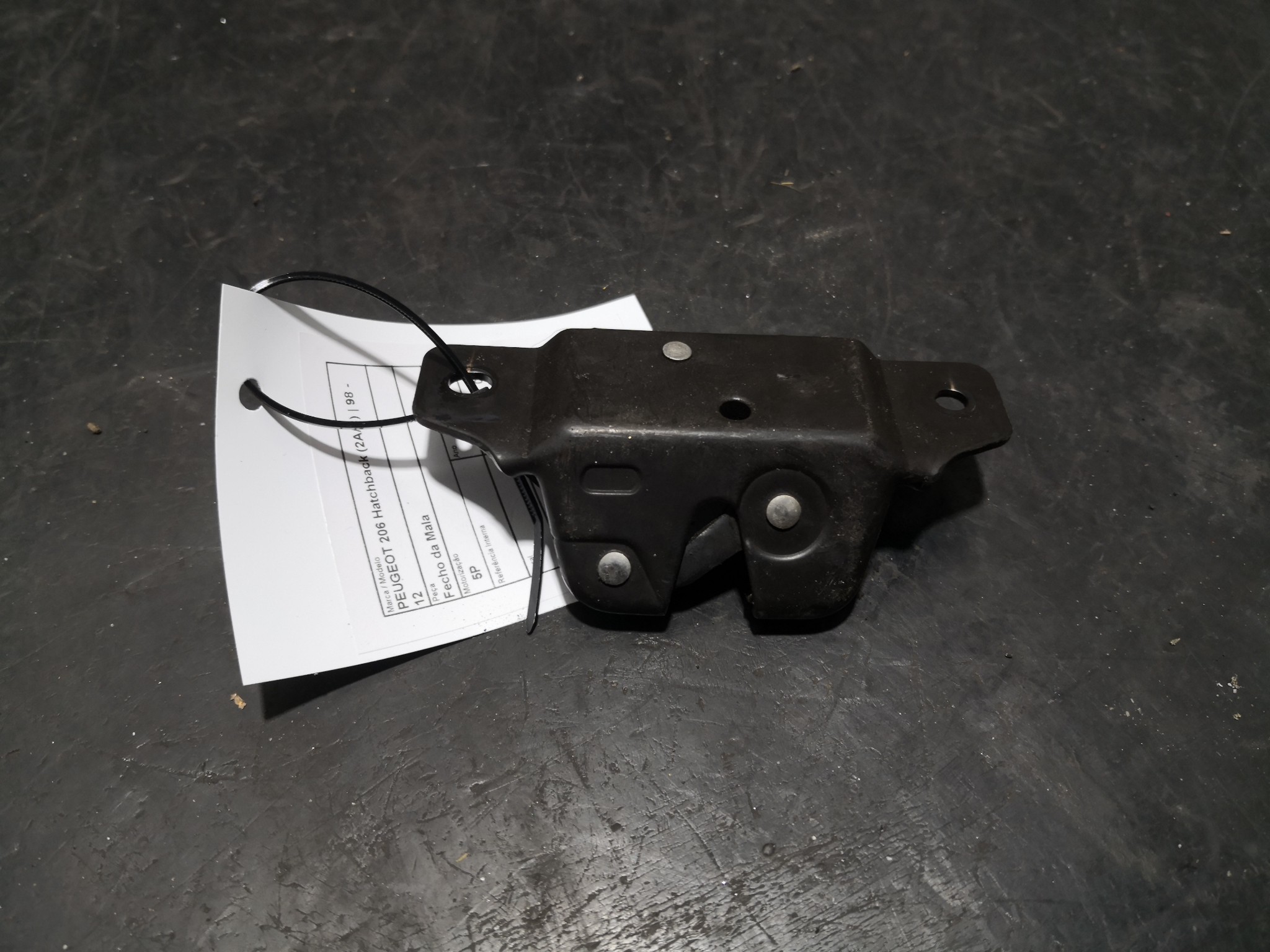 Fecho da Mala PEUGEOT 206 Hatchback (2A/C) | 98 - 12 Imagem-2