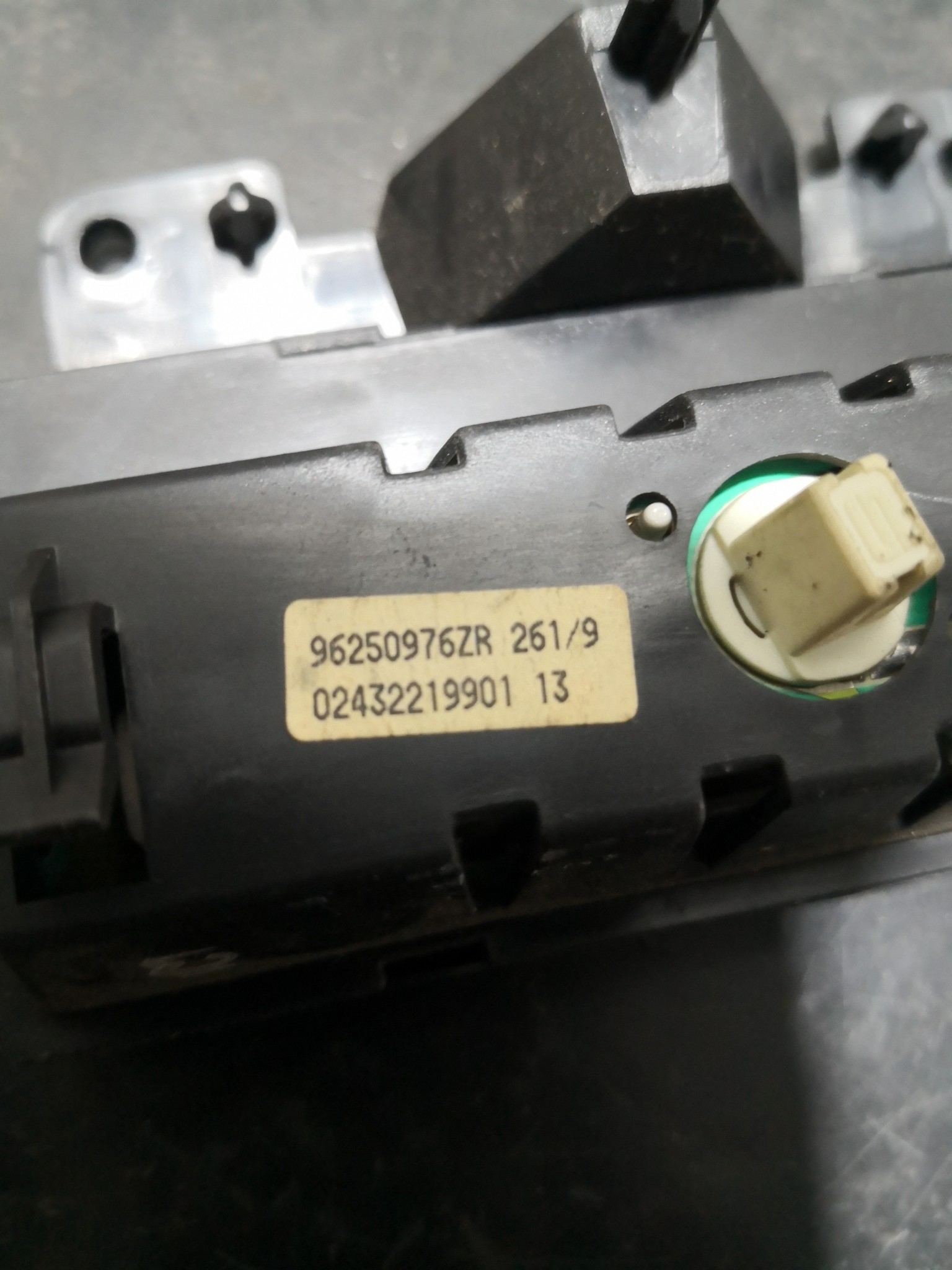 Display PEUGEOT 206 Hatchback (2A/C) | 98 - 12 Imagem-3