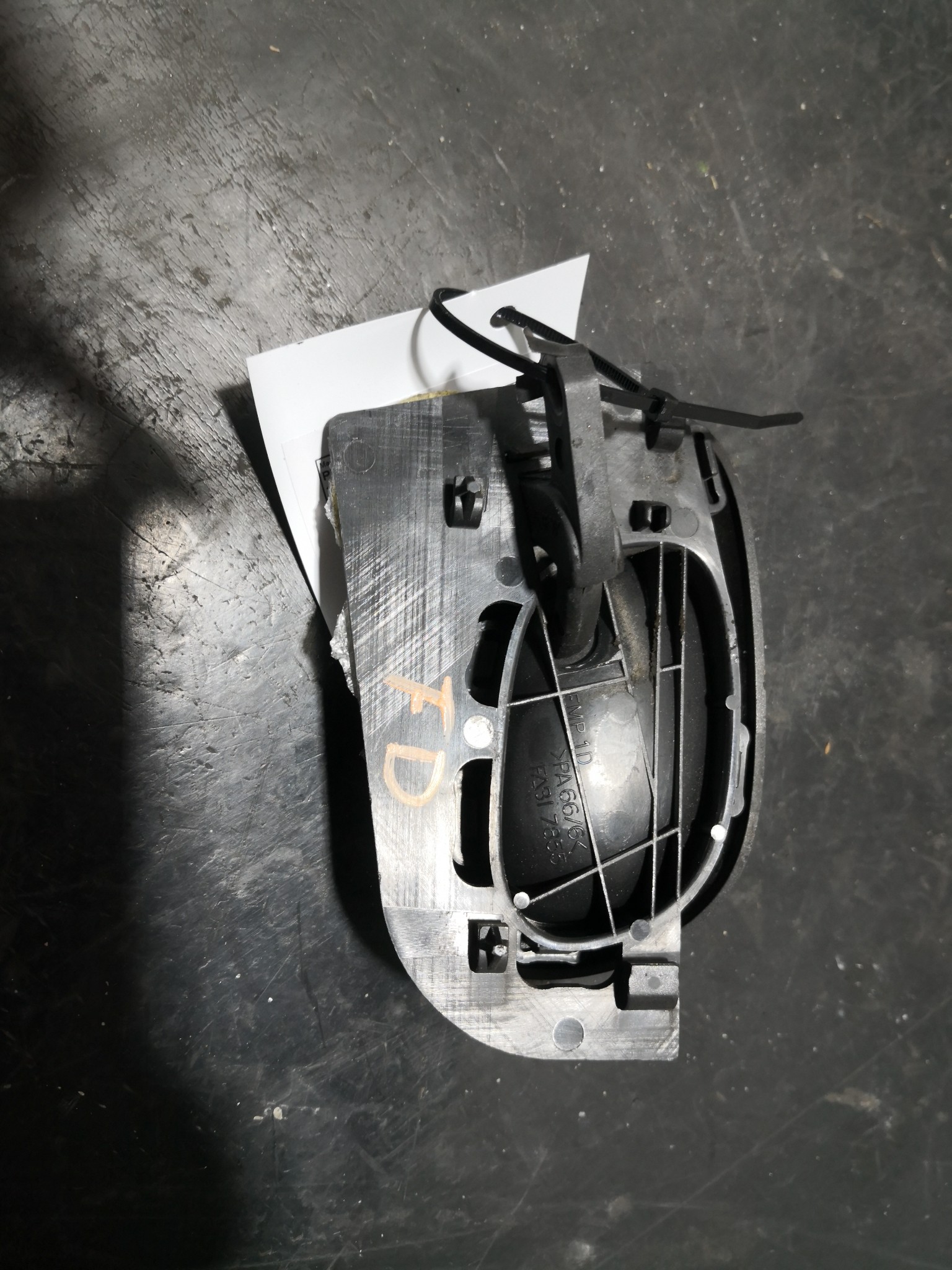 Puxador Interior Frt Dto PEUGEOT 206 Hatchback (2A/C) | 98 - 12 Imagem-2