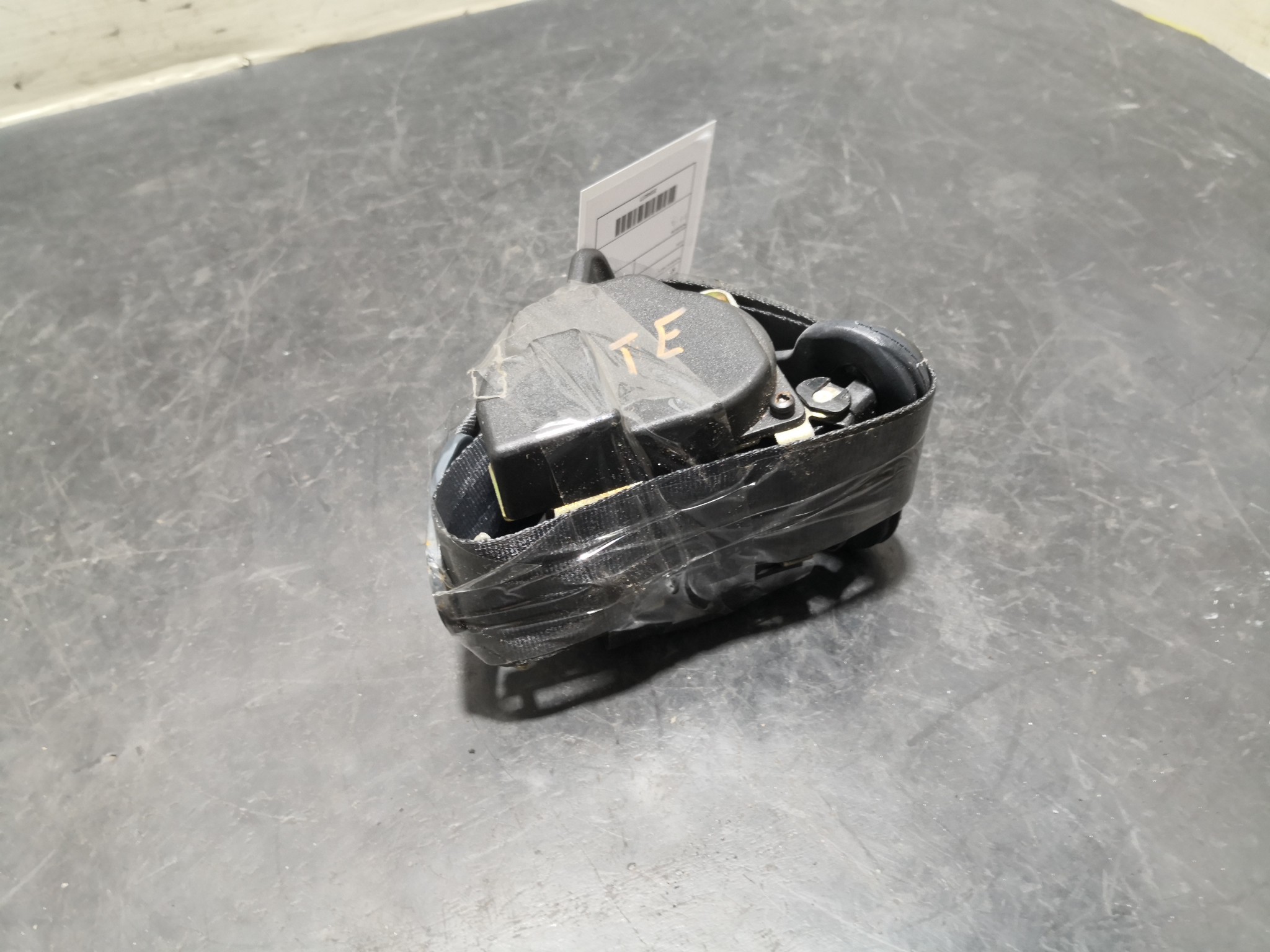 Cinto Trás Esq PEUGEOT 206 Hatchback (2A/C) | 98 - 12 Imagem-3