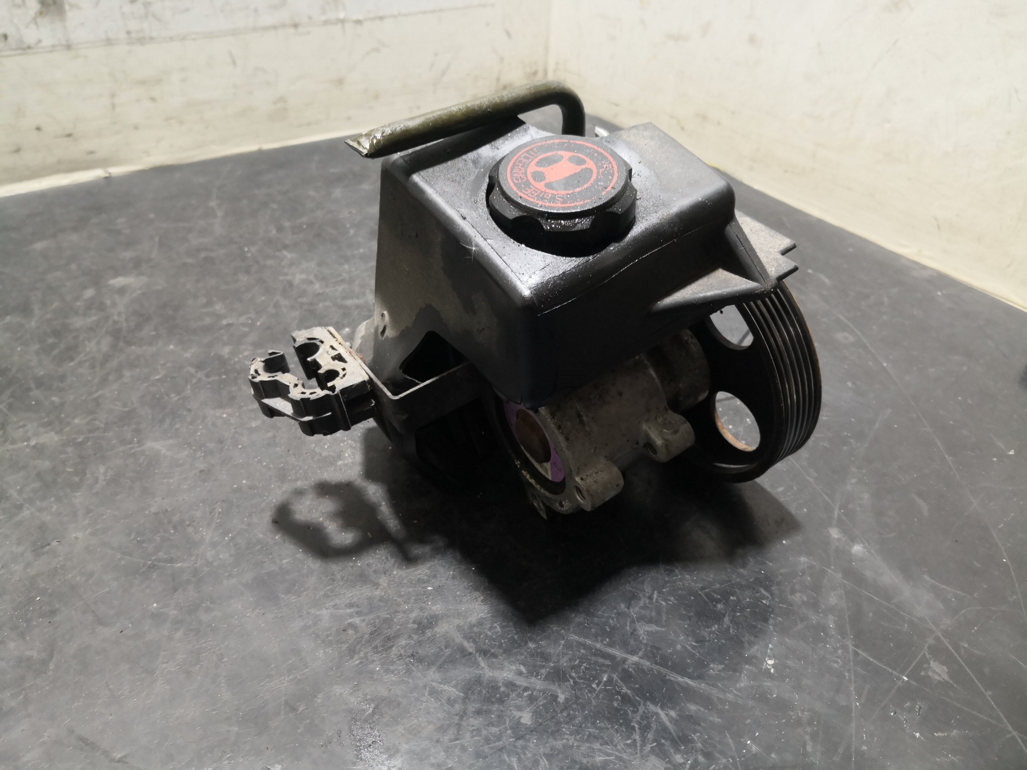 Bomba Direção Assistida PEUGEOT 206 Hatchback (2A/C) | 98 - 12 Imagem-3