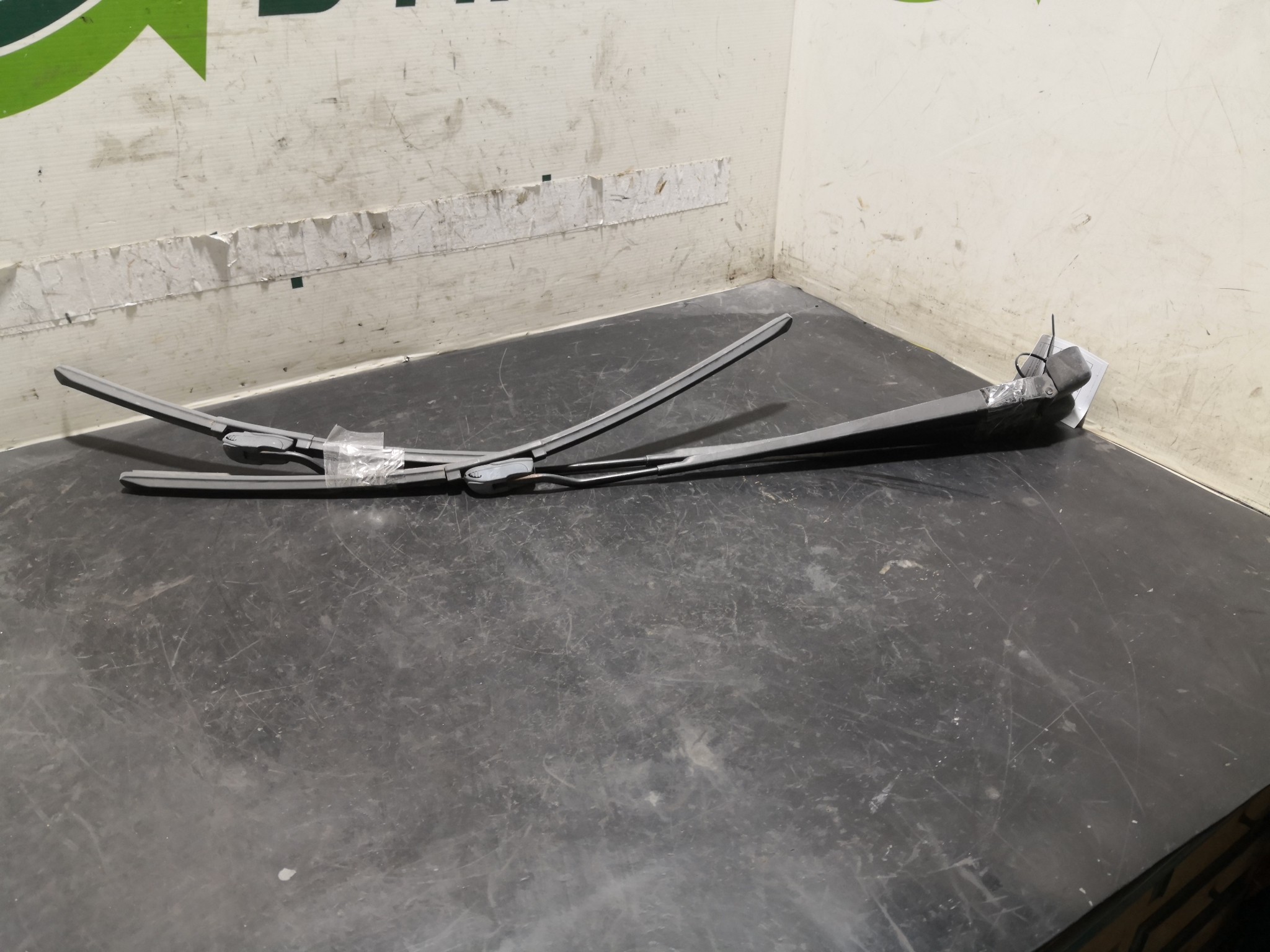 Hastes Limpa Vidros da Frente RENAULT MEGANE Scenic (JA0/1_) | 96 - 01 Imagem-1