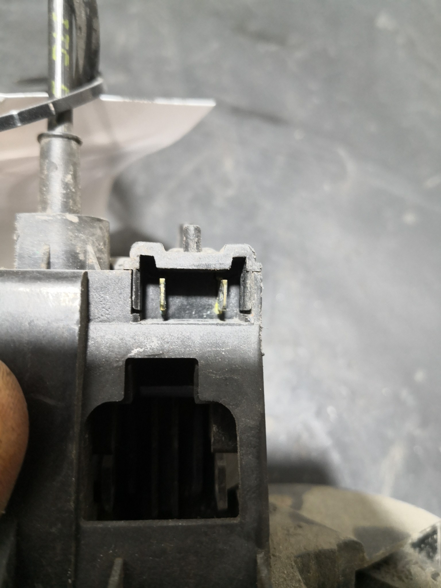 Fecho da Porta Frente Esq RENAULT MEGANE Scenic (JA0/1_) | 96 - 01 Imagem-1