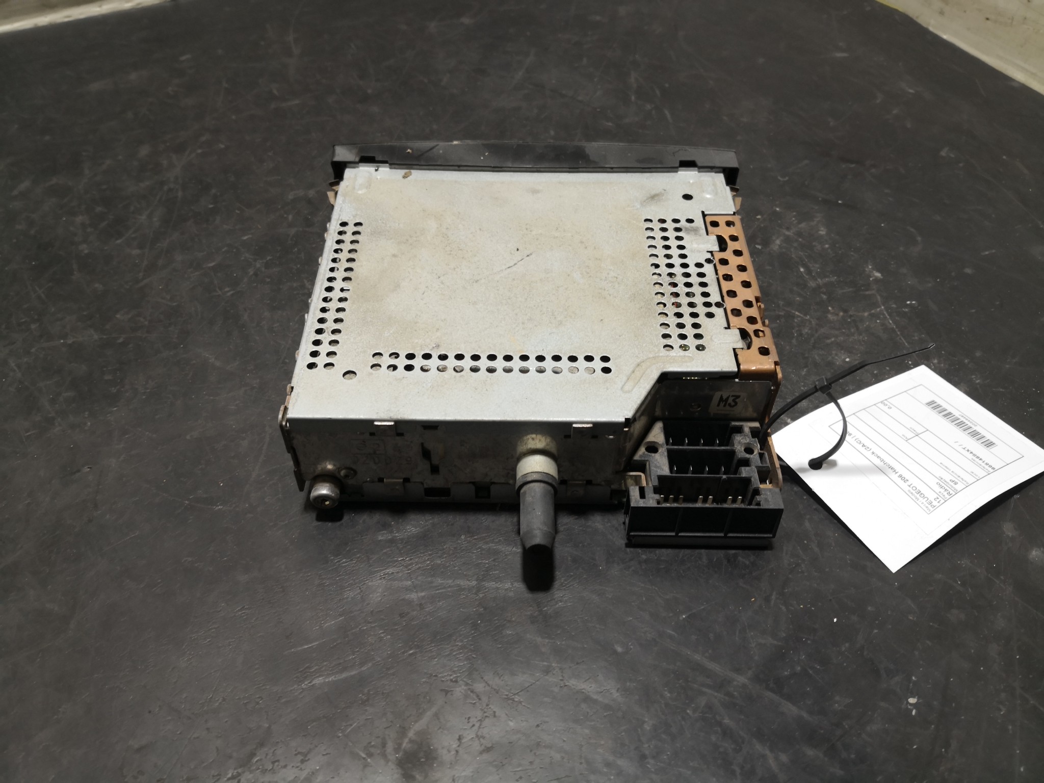 Rádio PEUGEOT 206 Hatchback (2A/C) | 98 - 12 Imagem-1