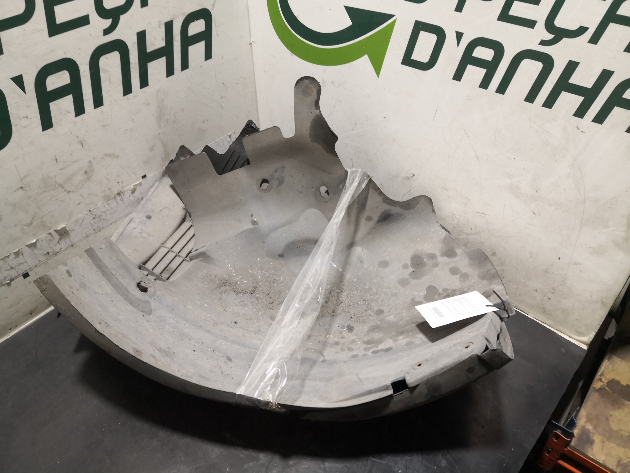 Cave de Roda Dto RENAULT MEGANE Scenic (JA0/1_) | 96 - 01 Imagem-1