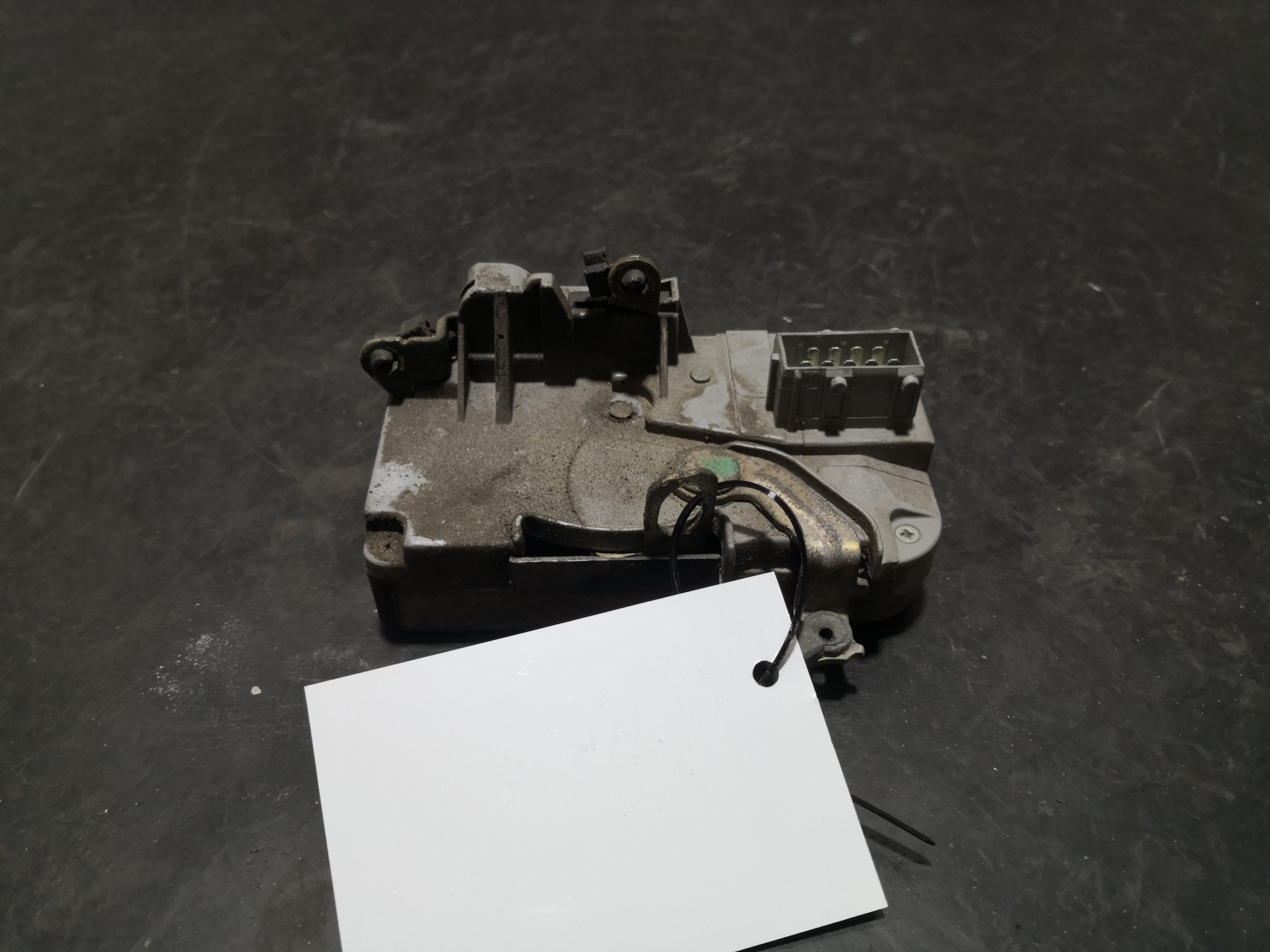 Fecho da Porta Frente Esq PEUGEOT 206 Hatchback (2A/C) | 98 - 12 Imagem-2