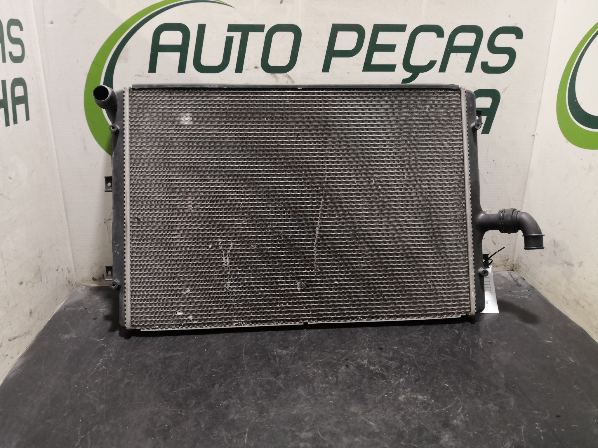 Radiador da água AUDI A3 (8P1) | 03 - 13 Imagem-1