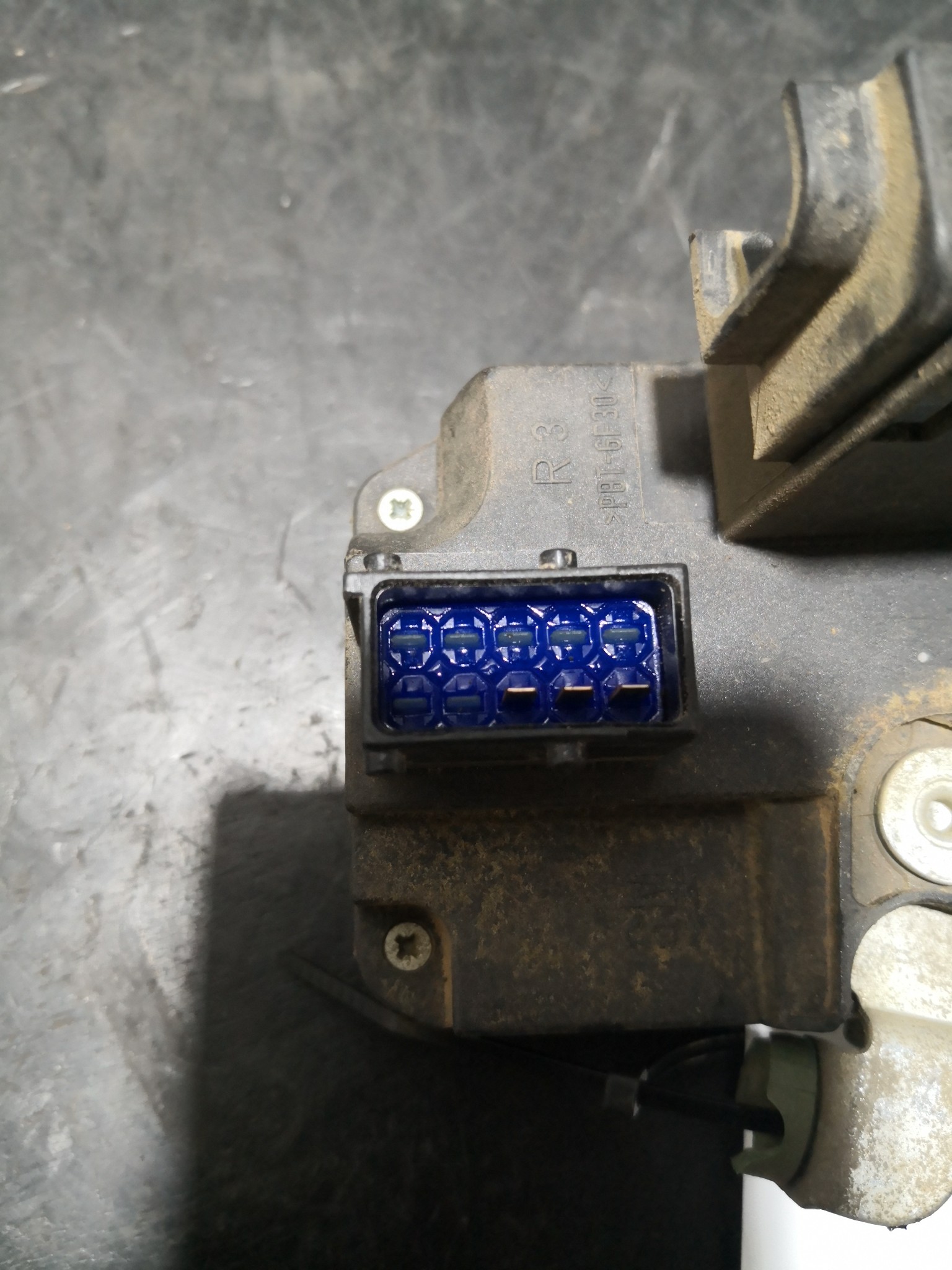 Fecho da Porta Frente Dto OPEL CORSA C (X01) | 00 - 09 Imagem-1