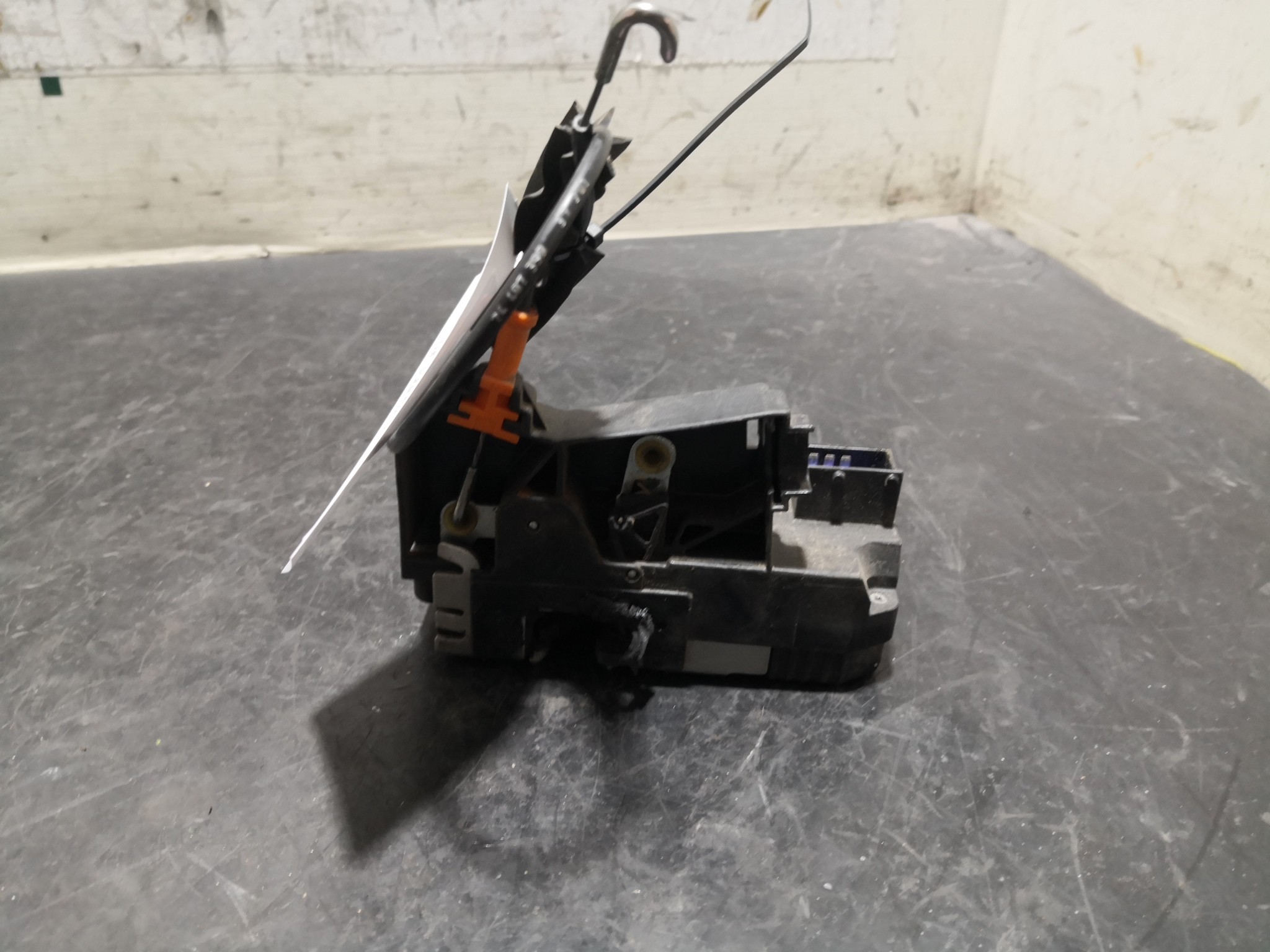 Fecho da Porta Frente Dto OPEL CORSA C (X01) | 00 - 09 Imagem-2