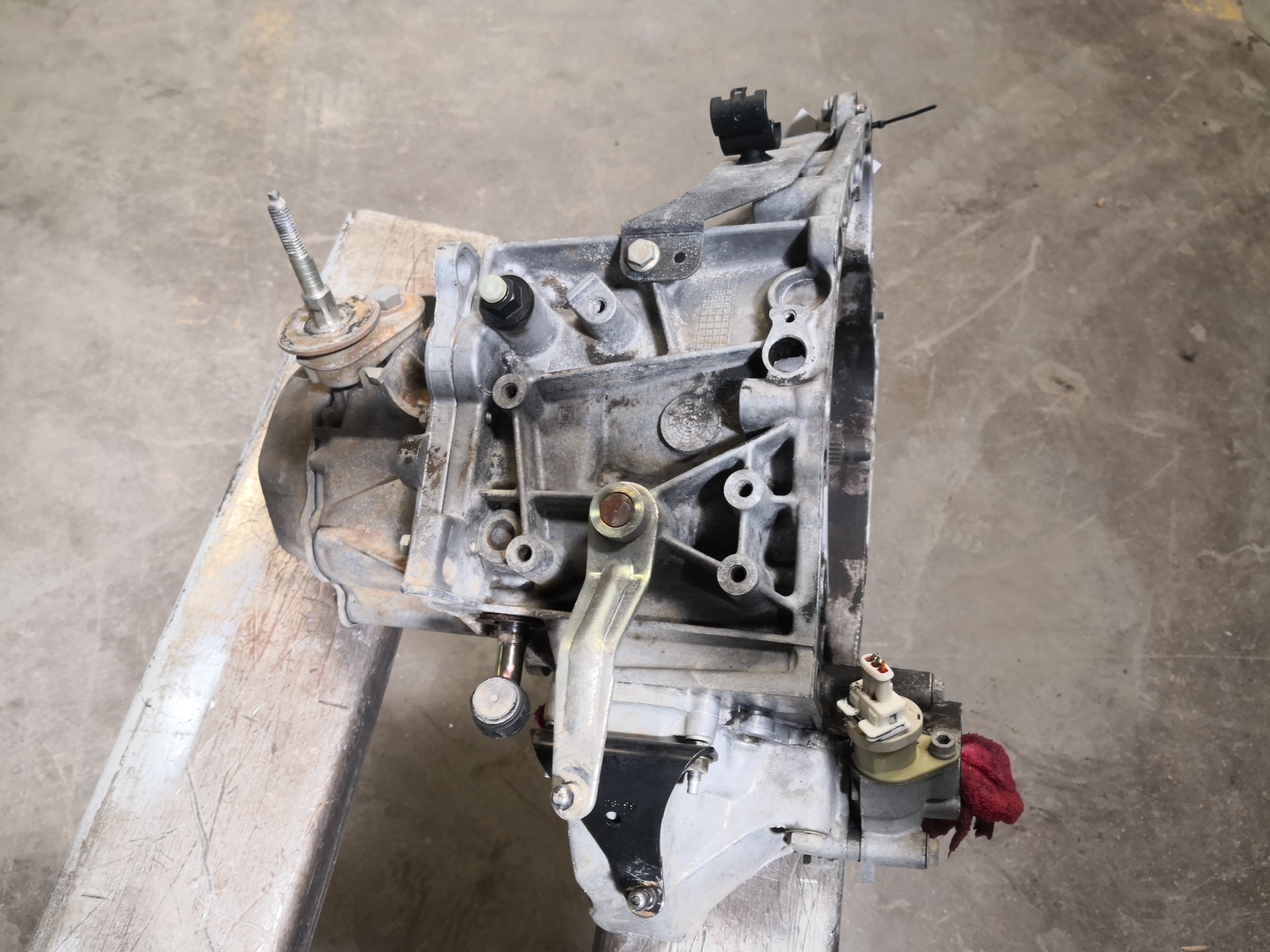 Caixa de Velocidades PEUGEOT 206 Hatchback (2A/C) | 98 - 12 Imagem-3