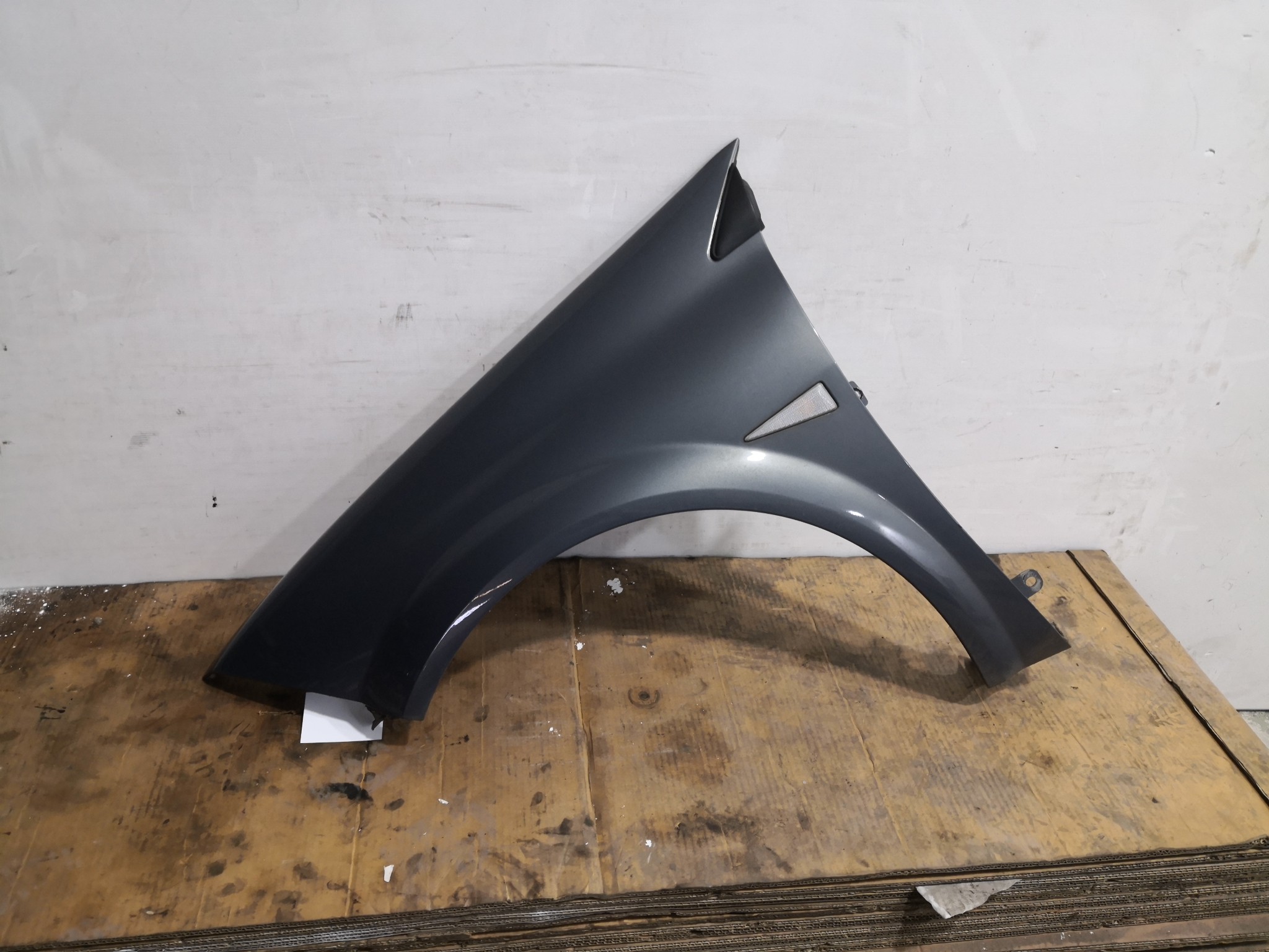 Guarda Lamas Esq RENAULT MEGANE II Grandtour (KM0/1_) | 03 - 12 Imagem-1