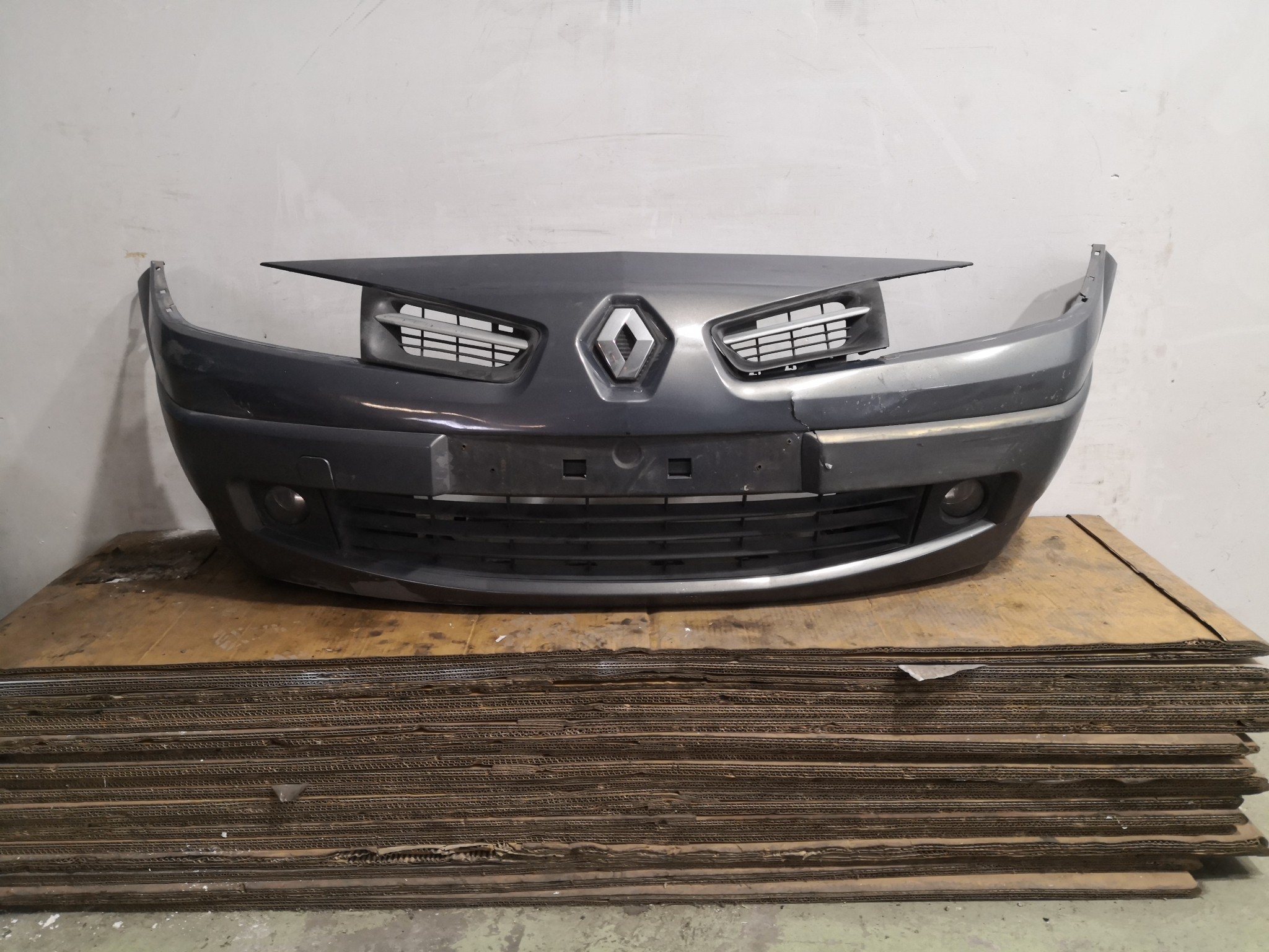 Para Choques Frente RENAULT - ID S_109667