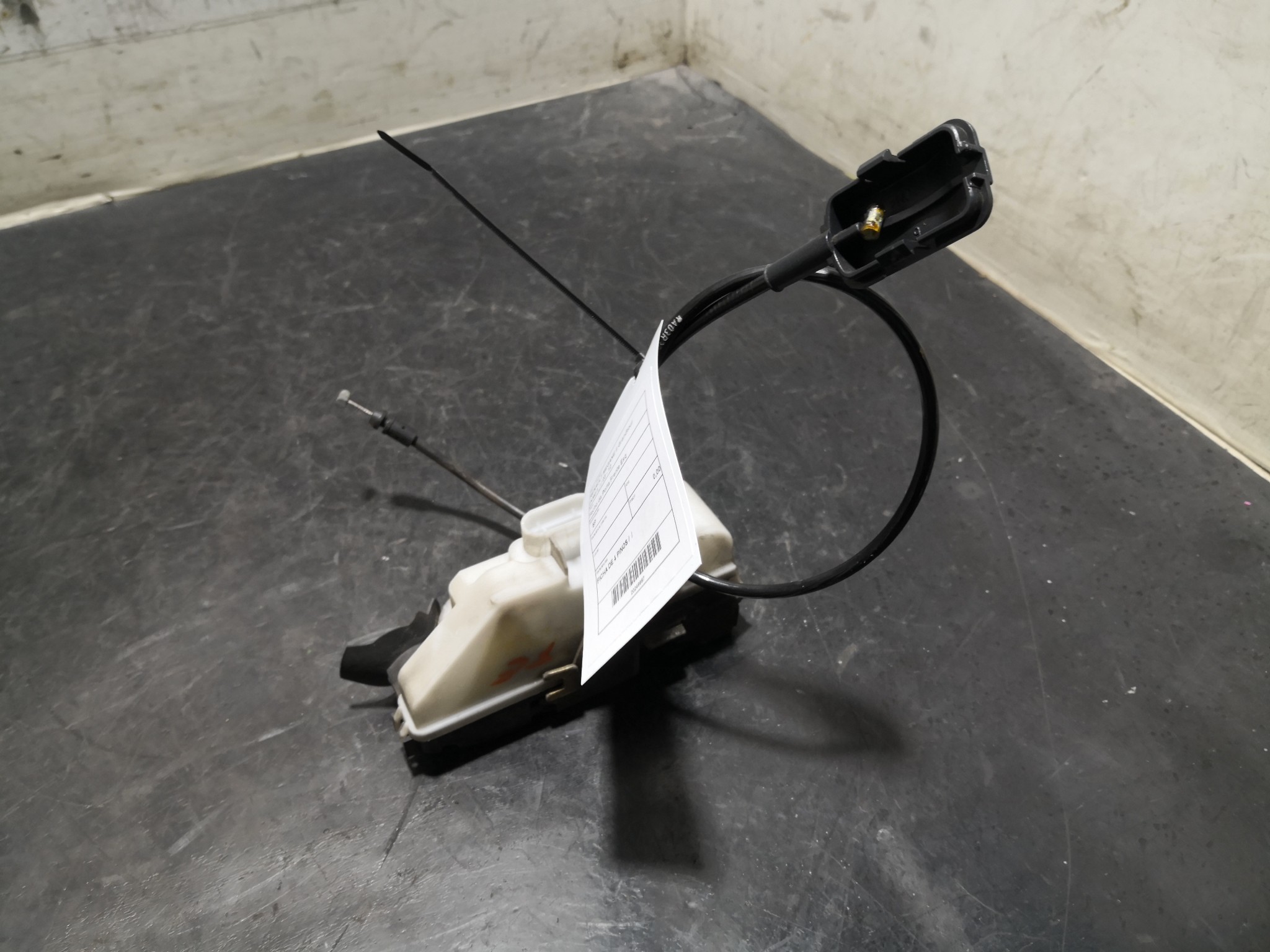 Fecho da Porta Frente Esq RENAULT - ID S_109686