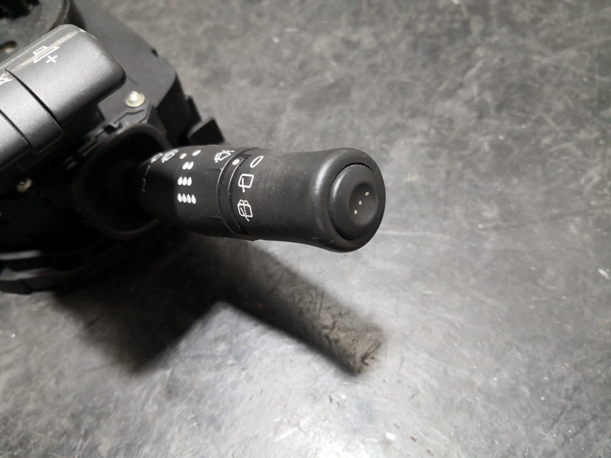 Manipulo Completo Luzes/Escovas RENAULT MEGANE II Grandtour (KM0/1_) | 03 - 12 Imagem-3