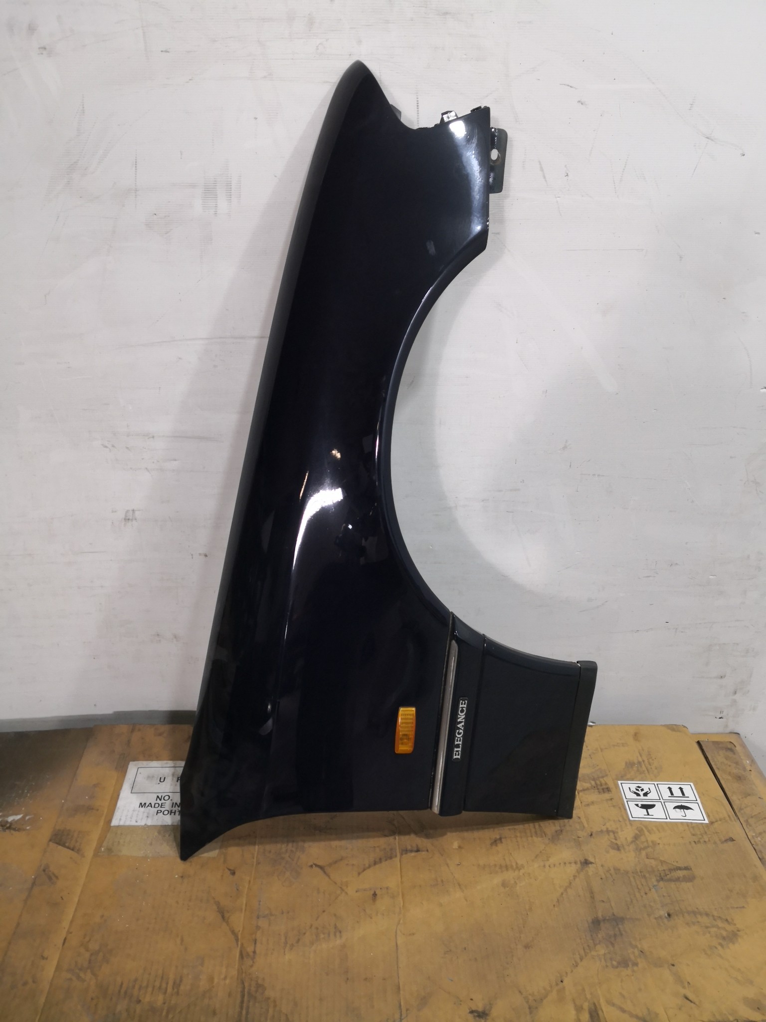 Guarda Lamas Dto MERCEDES-BENZ C-CLASS (W202) | 93 - 00 Imagem-1