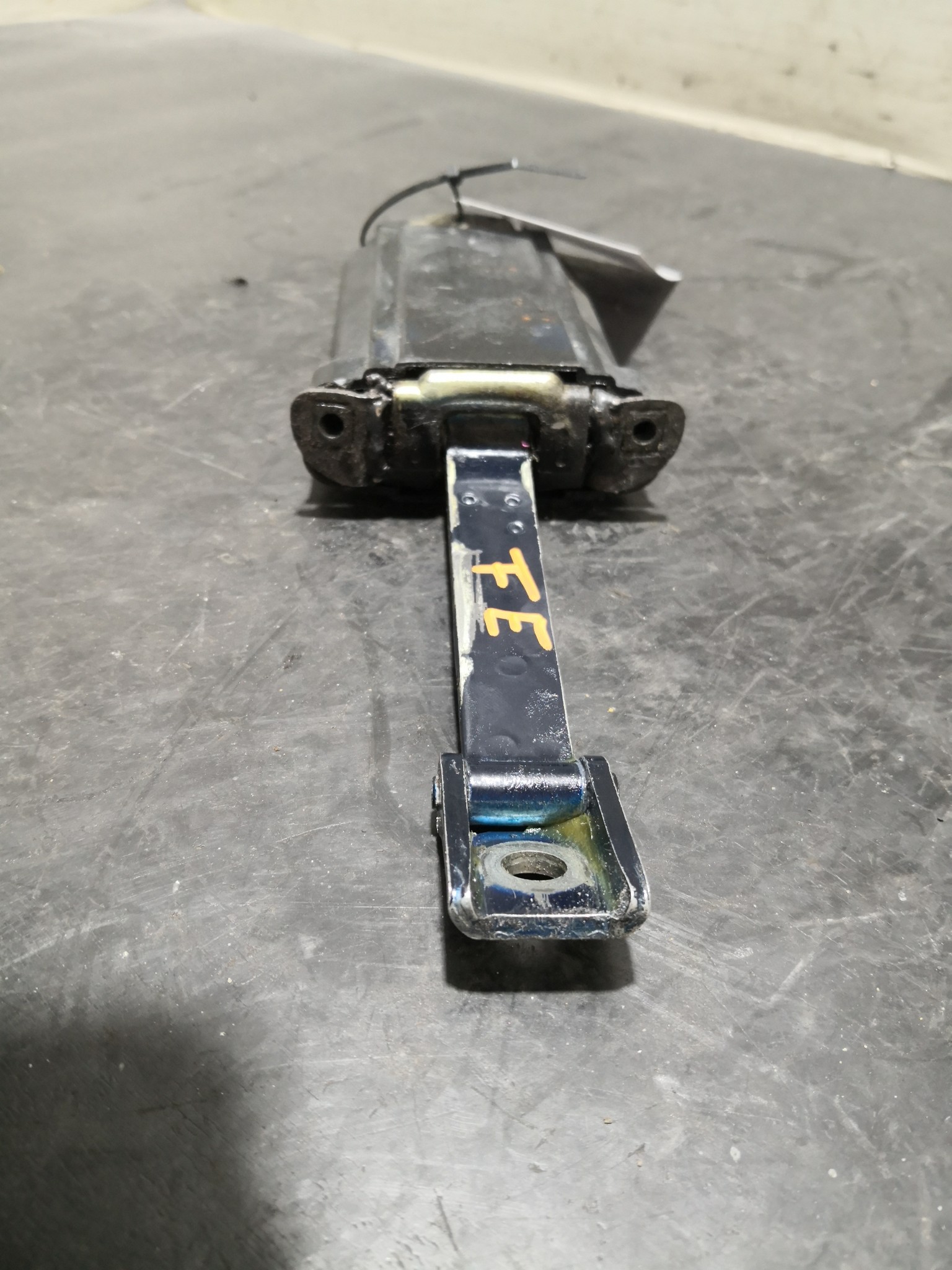 Esticador Porta Frente Esq MERCEDES-BENZ C-CLASS (W202) | 93 - 00 Imagem-1