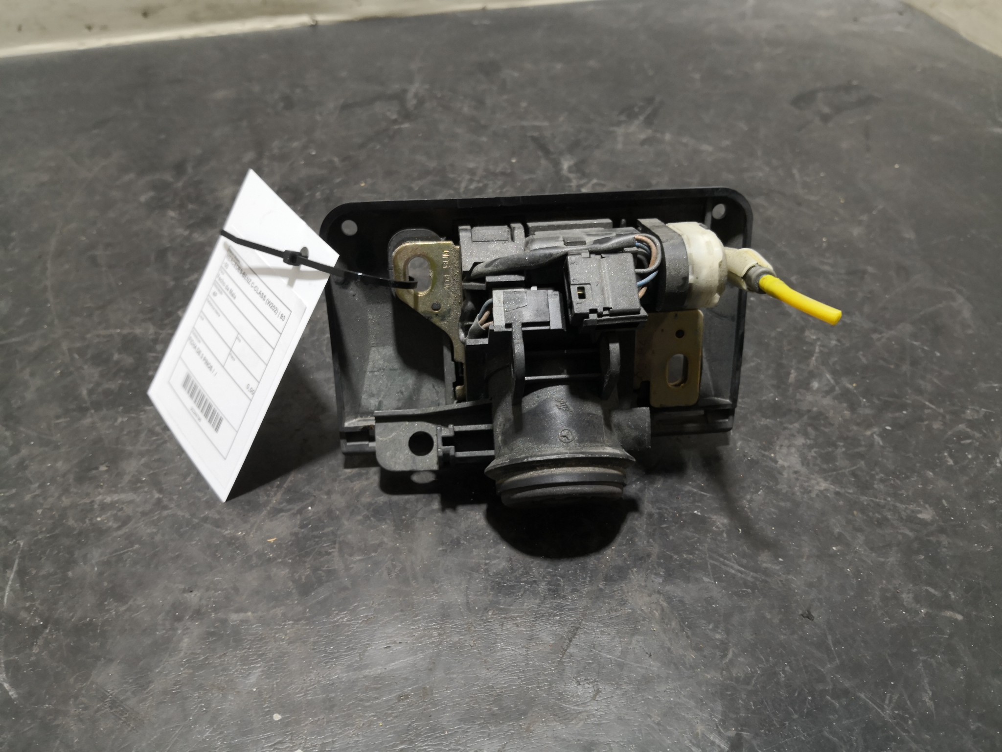 Fecho da Mala MERCEDES-BENZ - ID S_109795