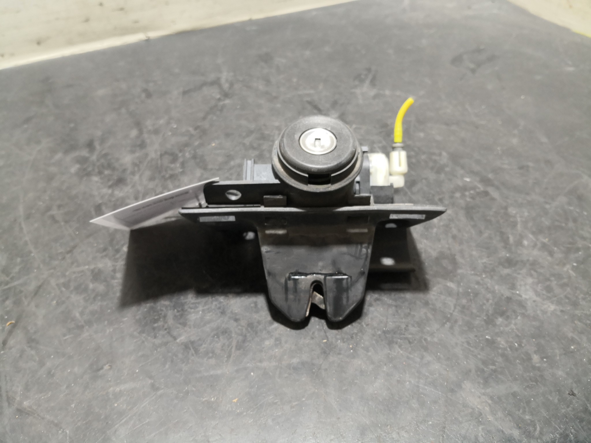 Fecho da Mala MERCEDES-BENZ C-CLASS (W202) | 93 - 00 Imagem-2