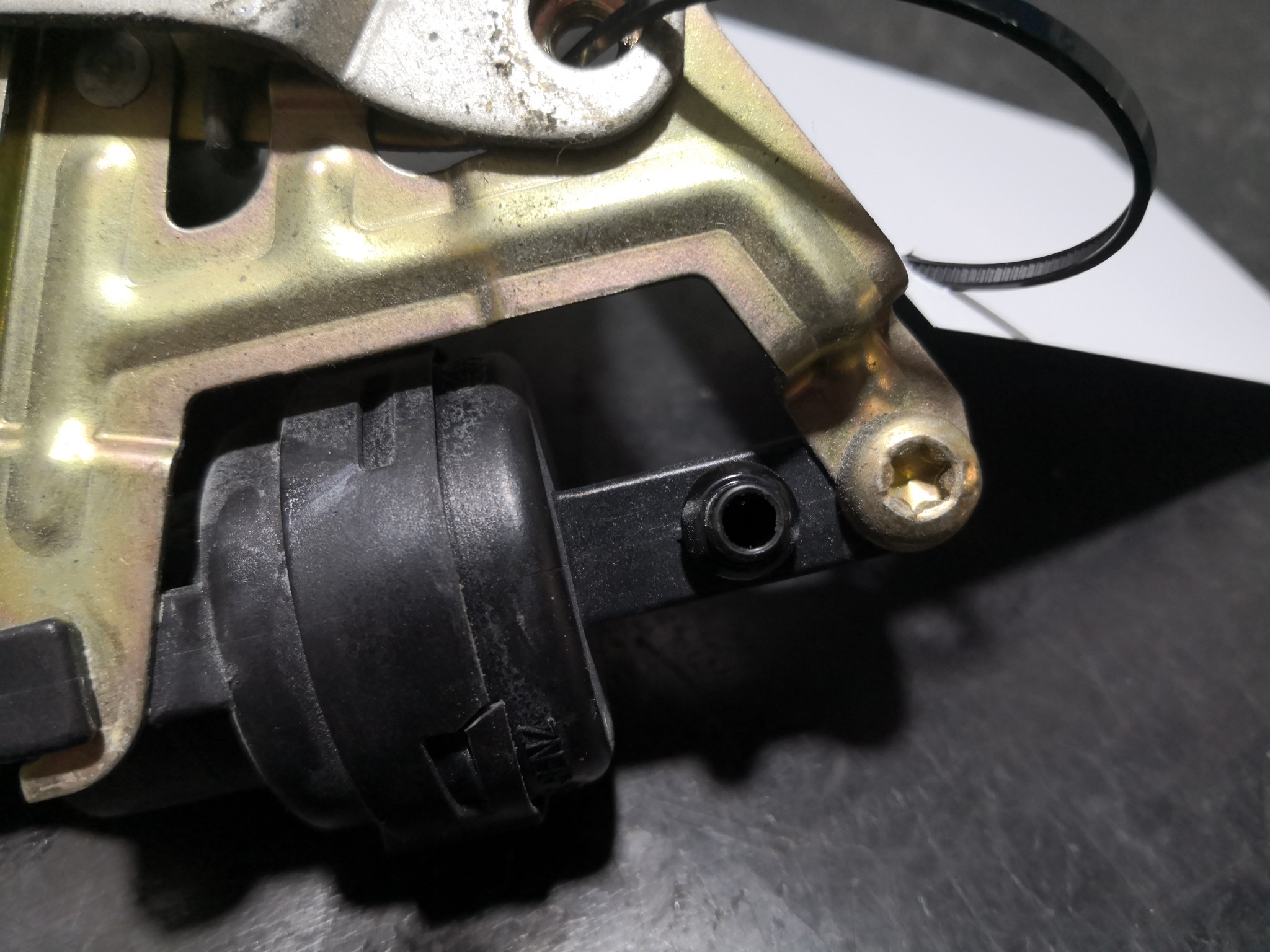 Fecho da Porta Frente Dto MERCEDES-BENZ C-CLASS (W202) | 93 - 00 Imagem-2