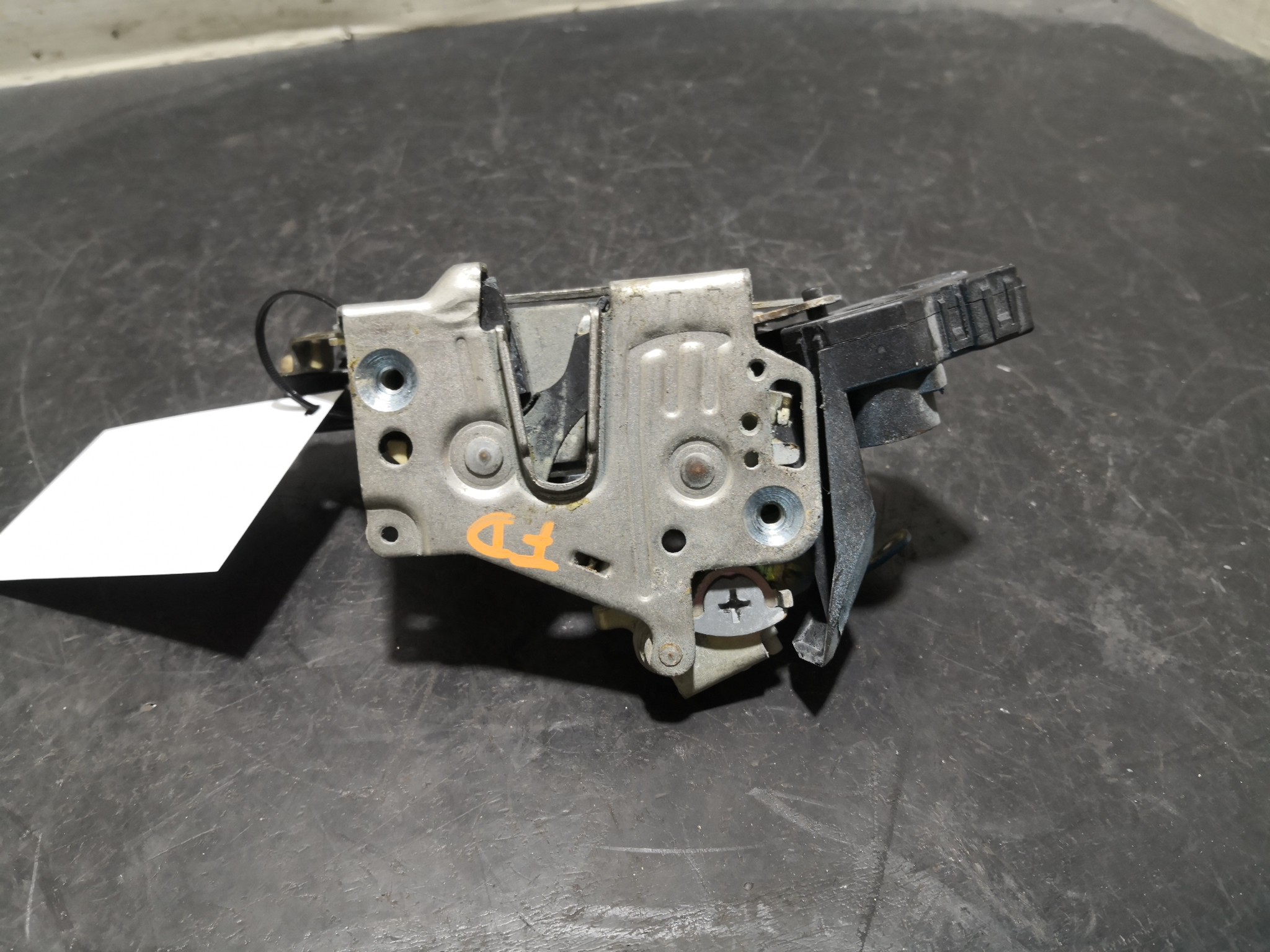 Fecho da Porta Frente Dto MERCEDES-BENZ C-CLASS (W202) | 93 - 00 Imagem-3