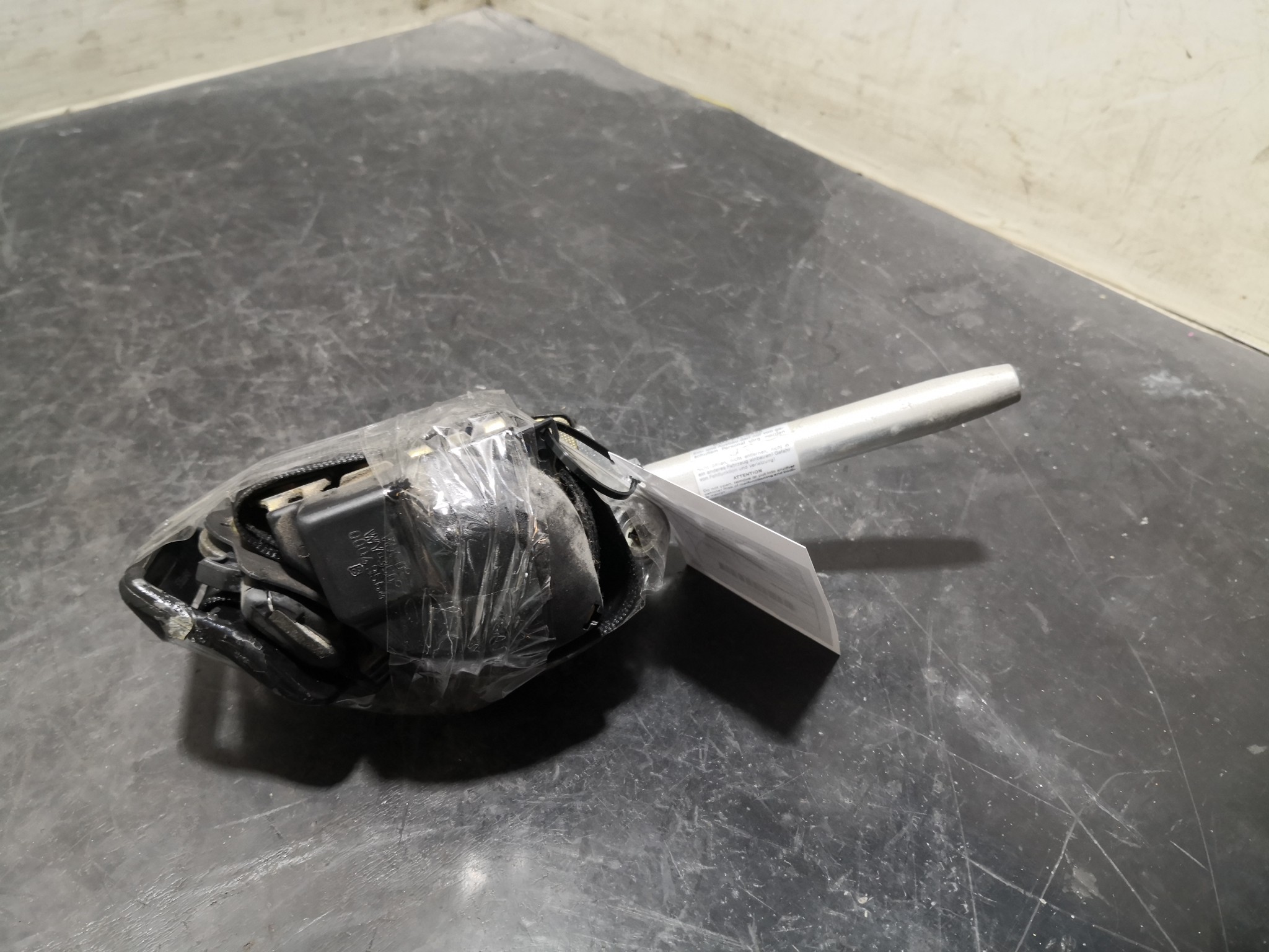 Cinto Frente Dto MERCEDES-BENZ C-CLASS (W202) | 93 - 00 Imagem-1