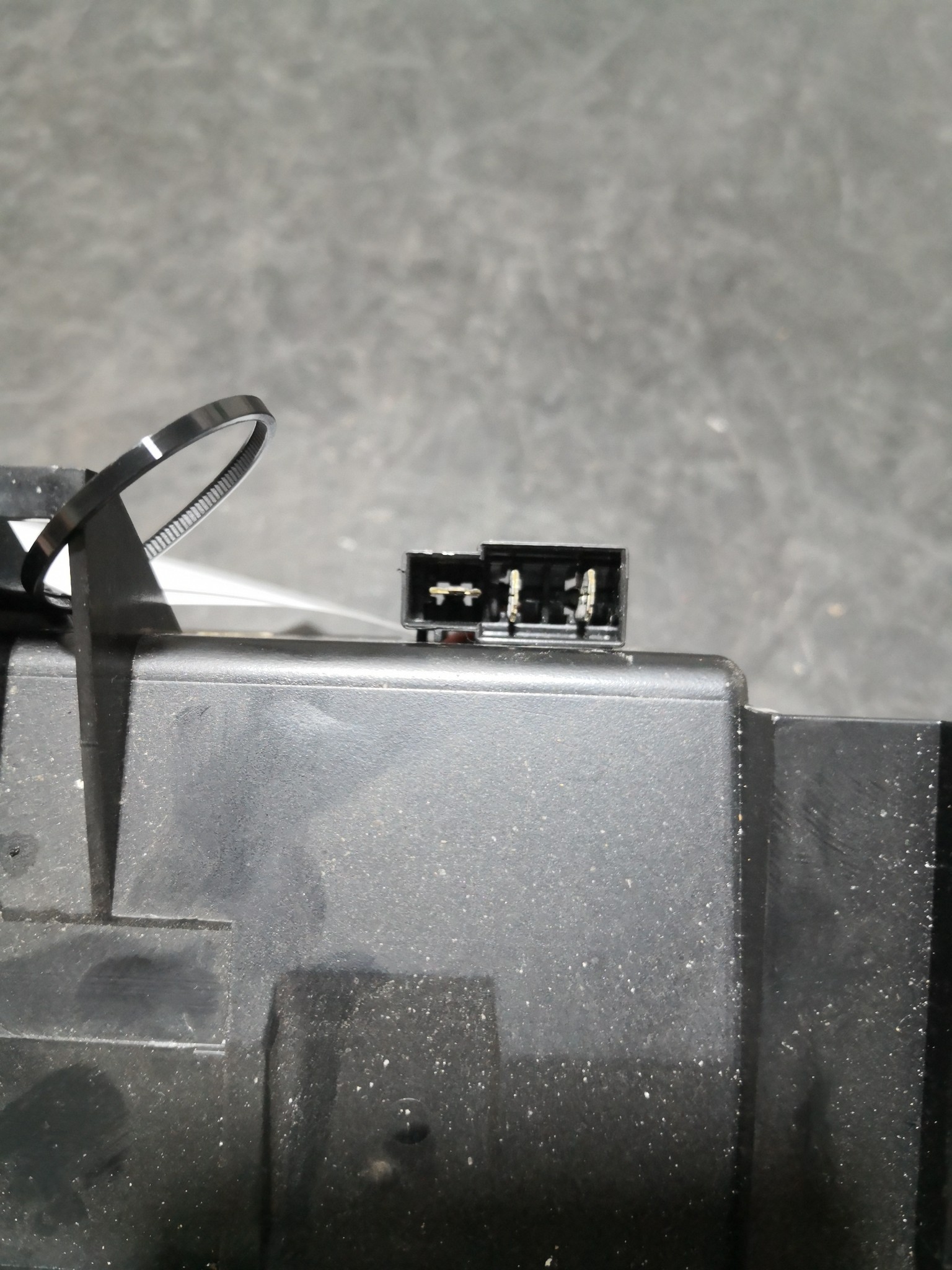 Cinzeiro MERCEDES-BENZ C-CLASS (W202) | 93 - 00 Imagem-2