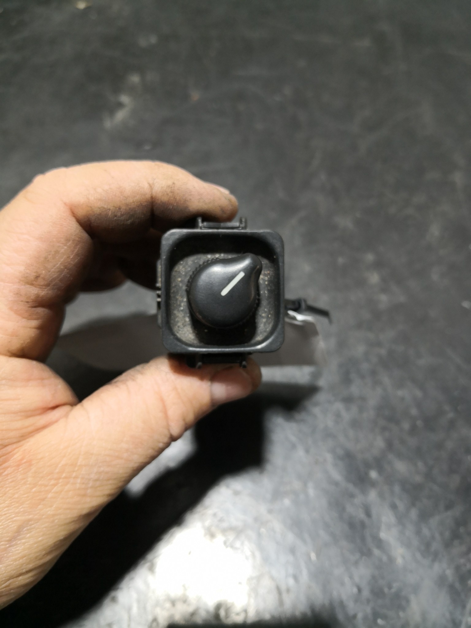 Botão Regulação Espelhos MERCEDES-BENZ - ID S_109811