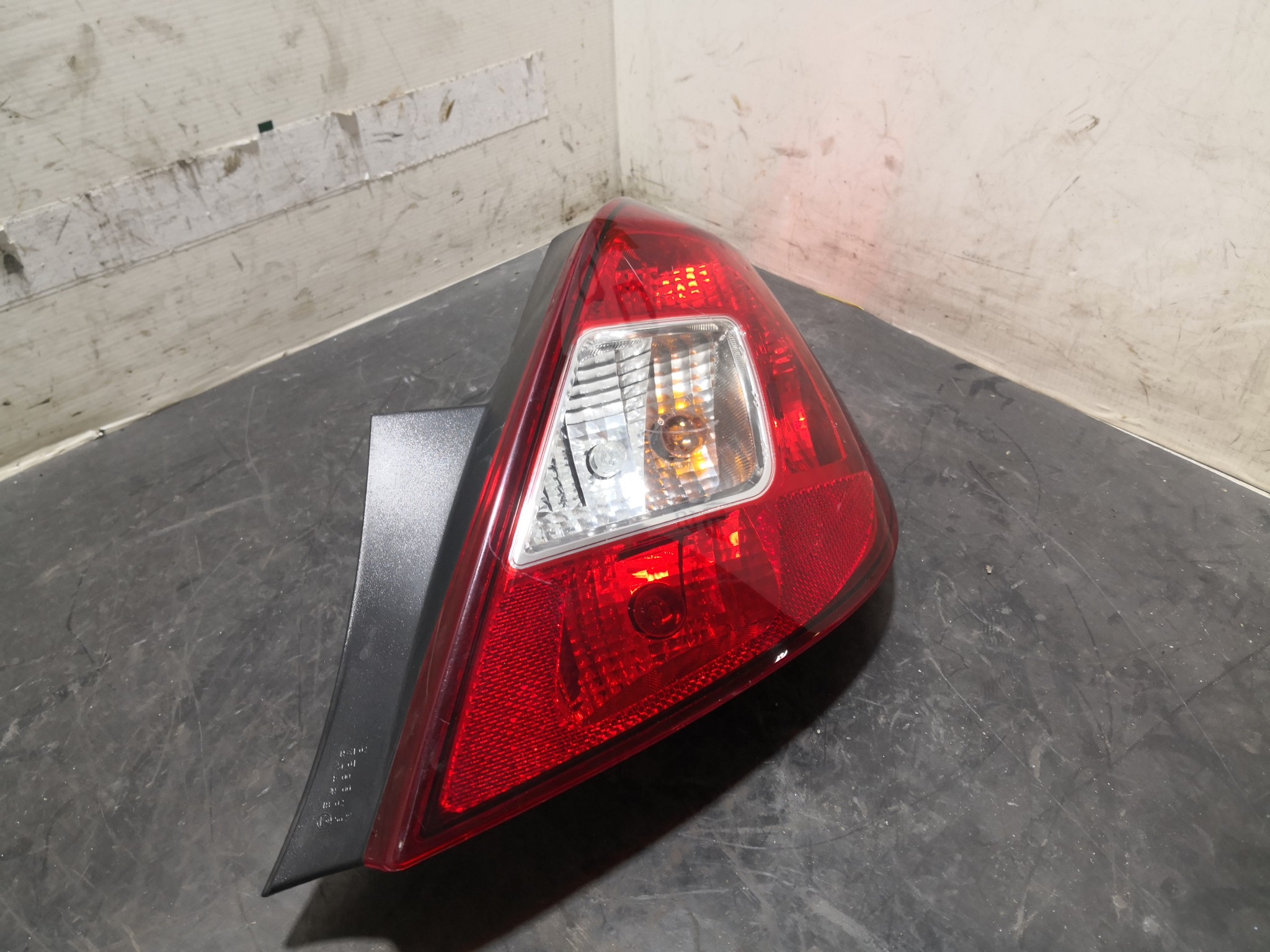 Farolim Stop Dto OPEL CORSA D (S07) | 06 - 14 Imagem-1