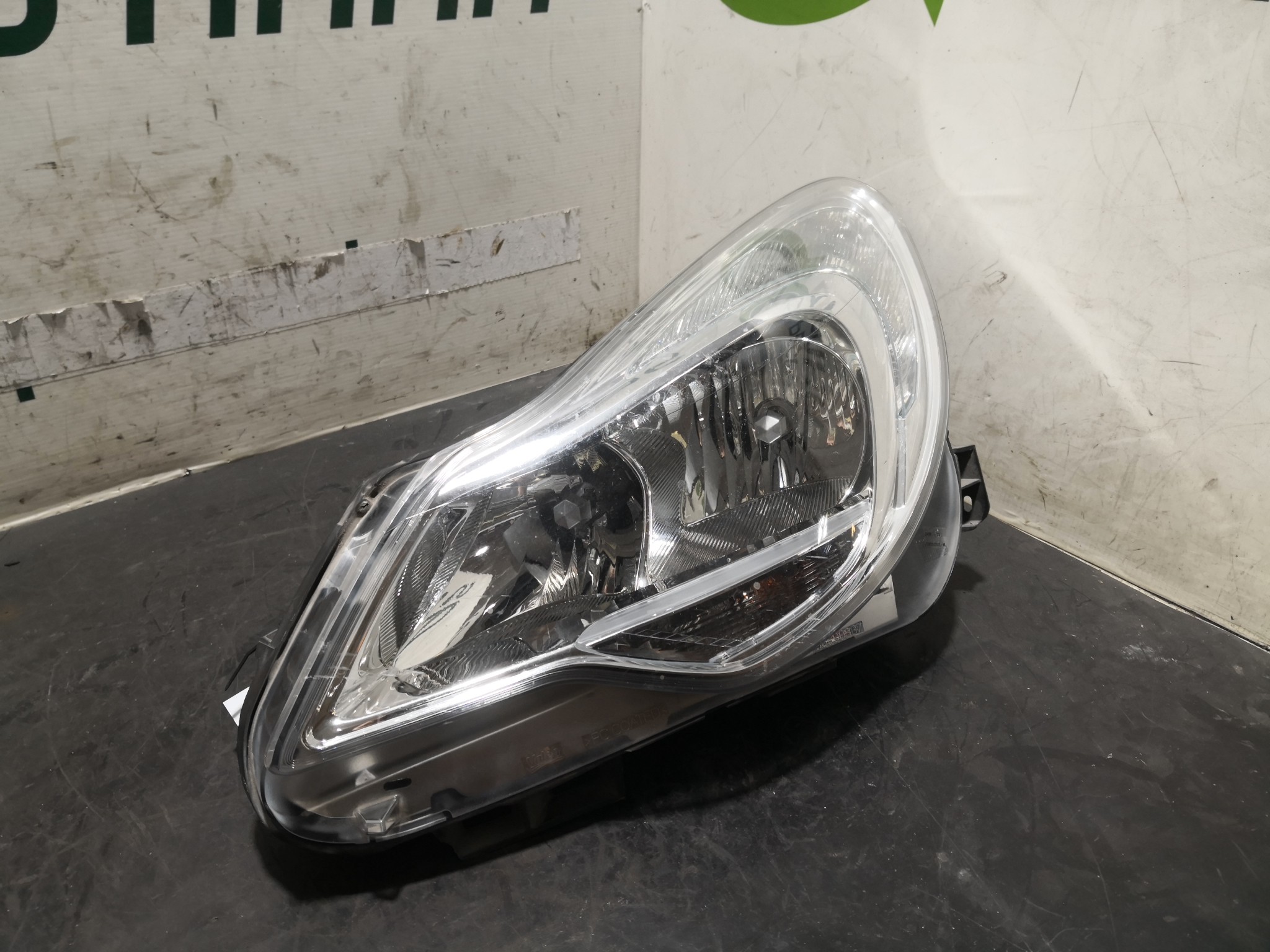 Ótica Esq OPEL - ID S_109919