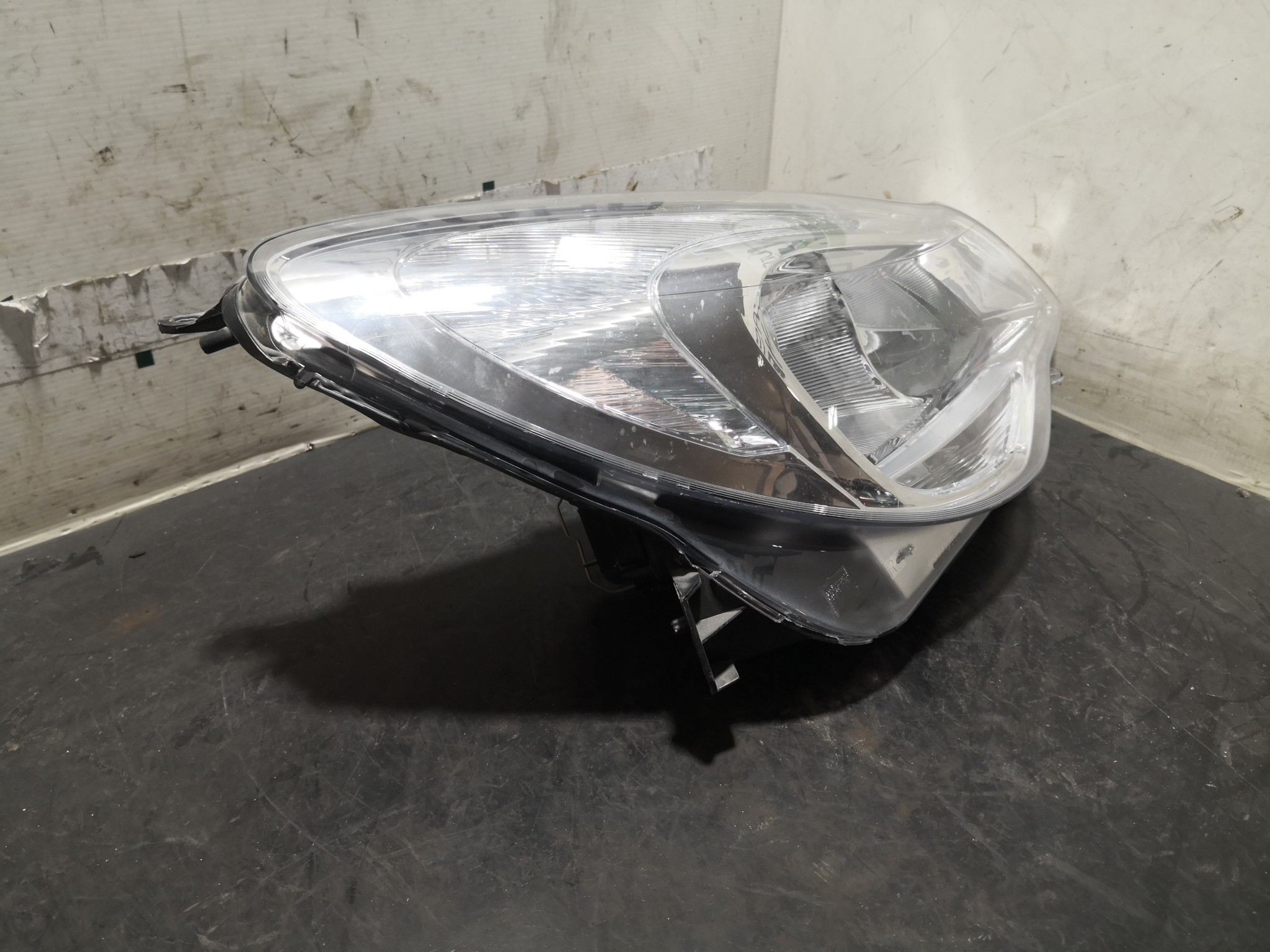 Ótica Dto OPEL CORSA D (S07) | 06 - 14 Imagem-1