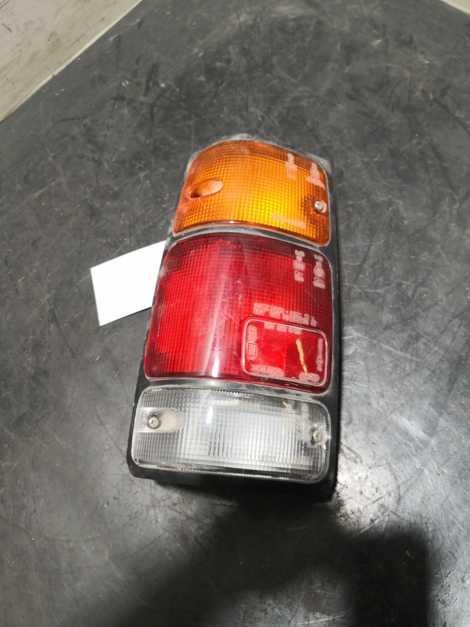 Farolim Stop Esq ISUZU RODEO | 97 - 04 Imagem-1