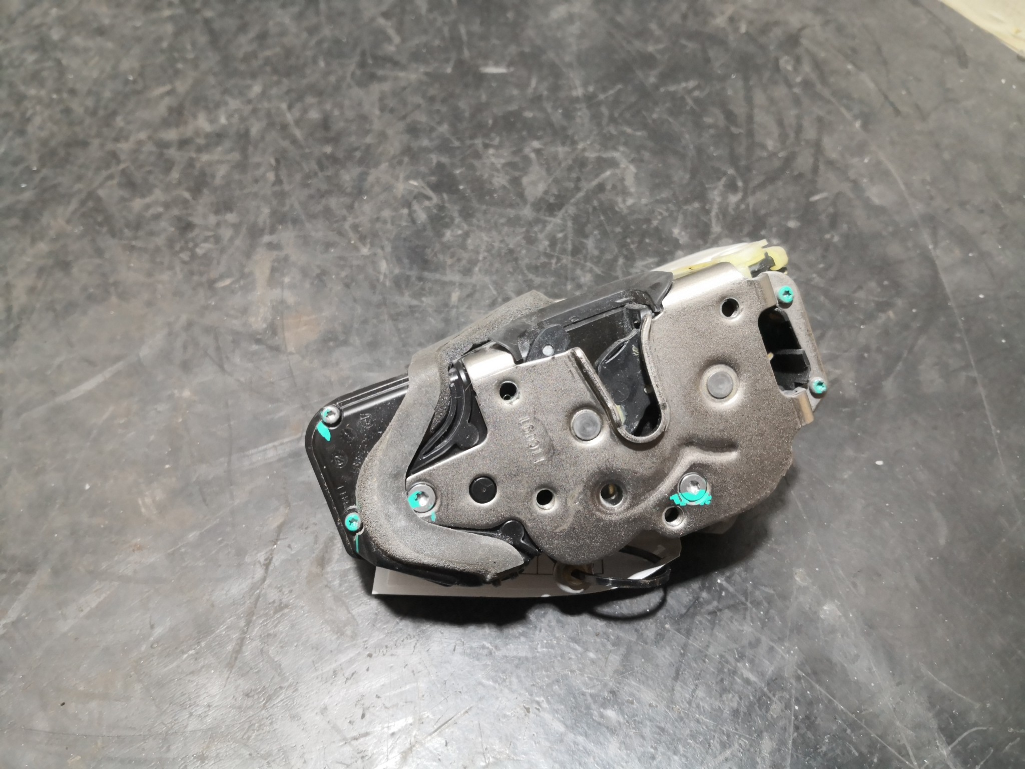 Fecho da Porta Frente Esq CHEVROLET CRUZE Hatchback (J305) | 10 -  Imagem-2