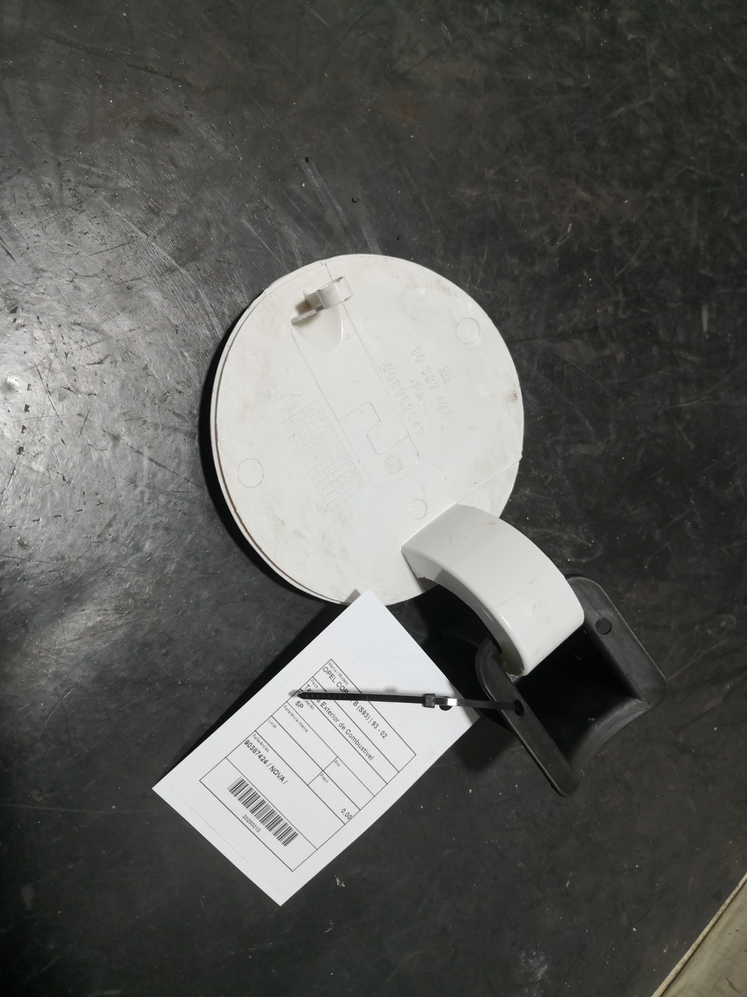 Tampa Exterior de Combustivel OPEL CORSA B (S93) | 93 - 02 Imagem-2