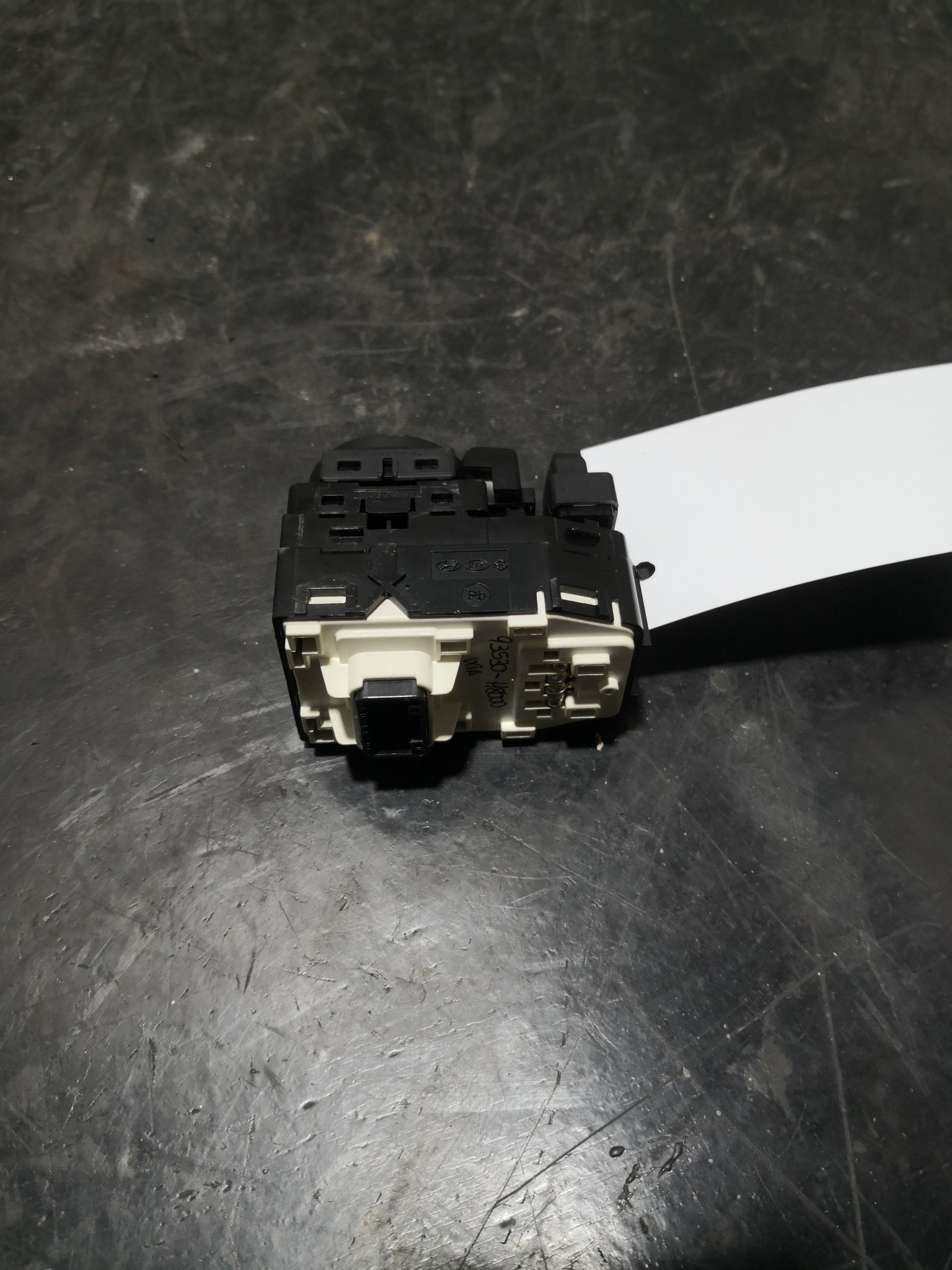 Botão Regulação Espelhos KIA RIO IV (YB, SC, FB) | 17 -  Imagem-1