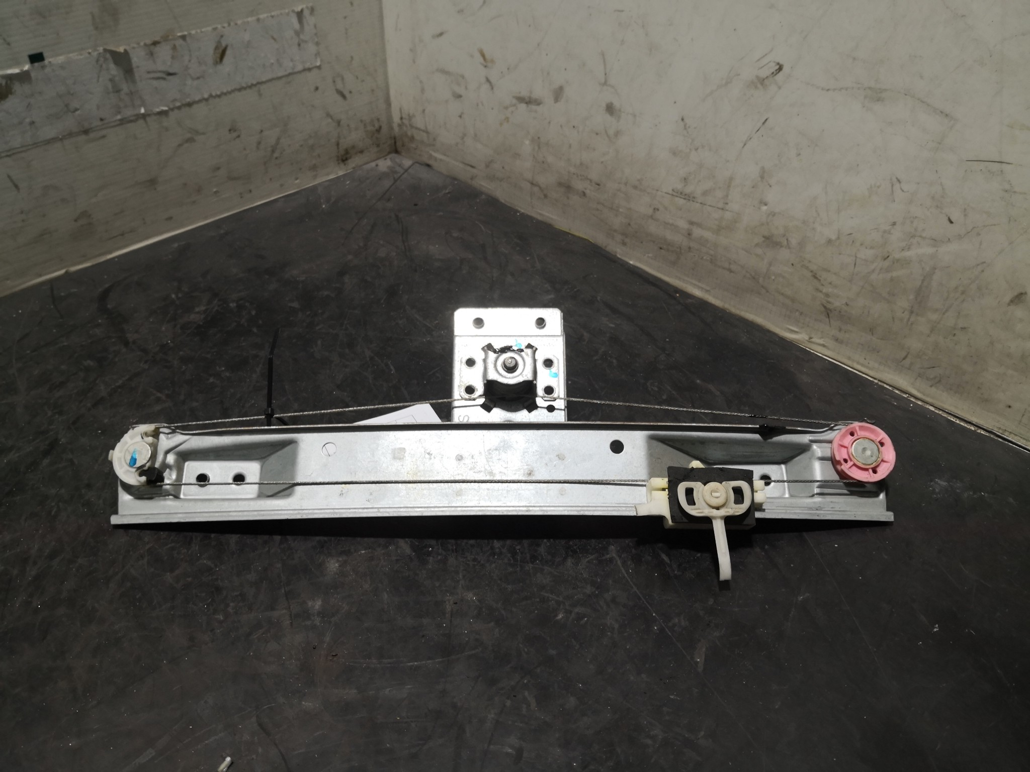 Elevador Trás Esq OPEL CORSA D (S07) | 06 - 14 Imagem-2