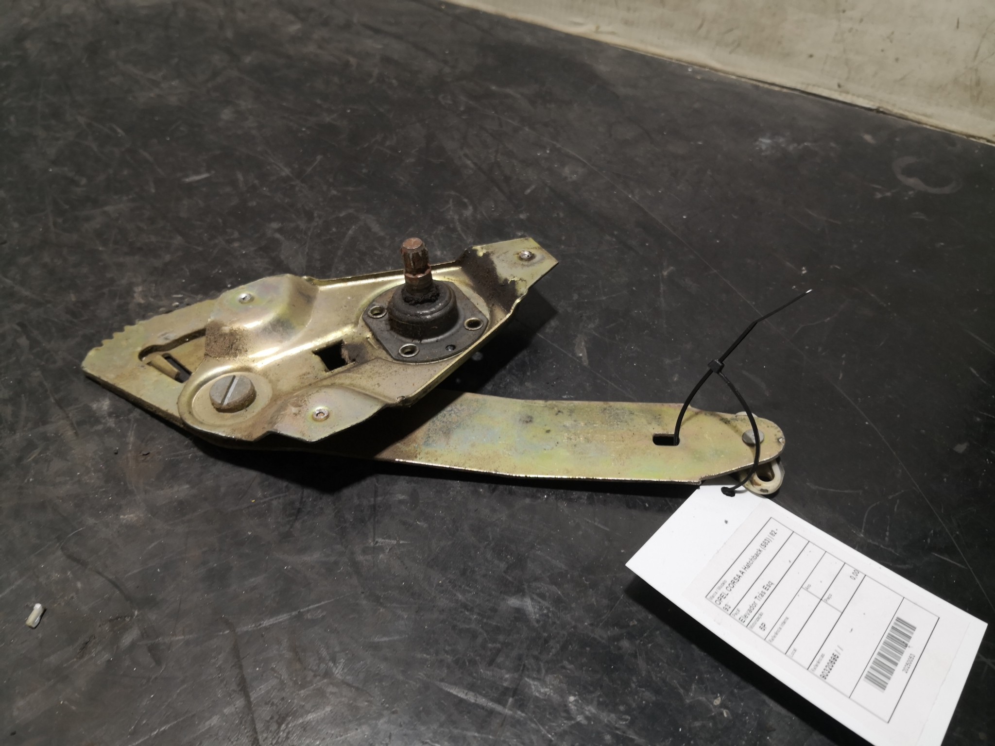 Elevador Trás Esq OPEL CORSA A Hatchback (S83) | 82 - 93 Imagem-1